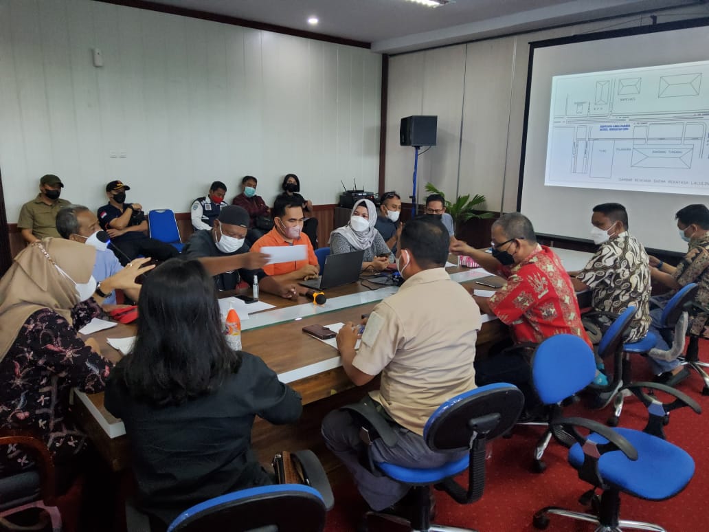Upaya Tuntaskan Vaksinasi dan Pemulihan Ekonomi Harus Berjalan Seiring, Car Free Day Bunbes Dibuka  Kembali