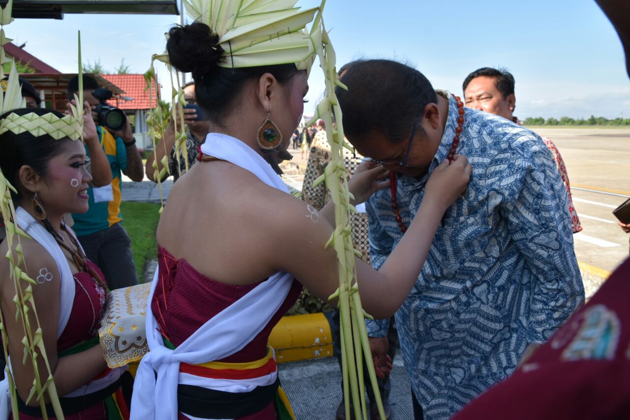 Kunjungan Pertama Menteri Kominfo ke Bumi Tambun Bungai