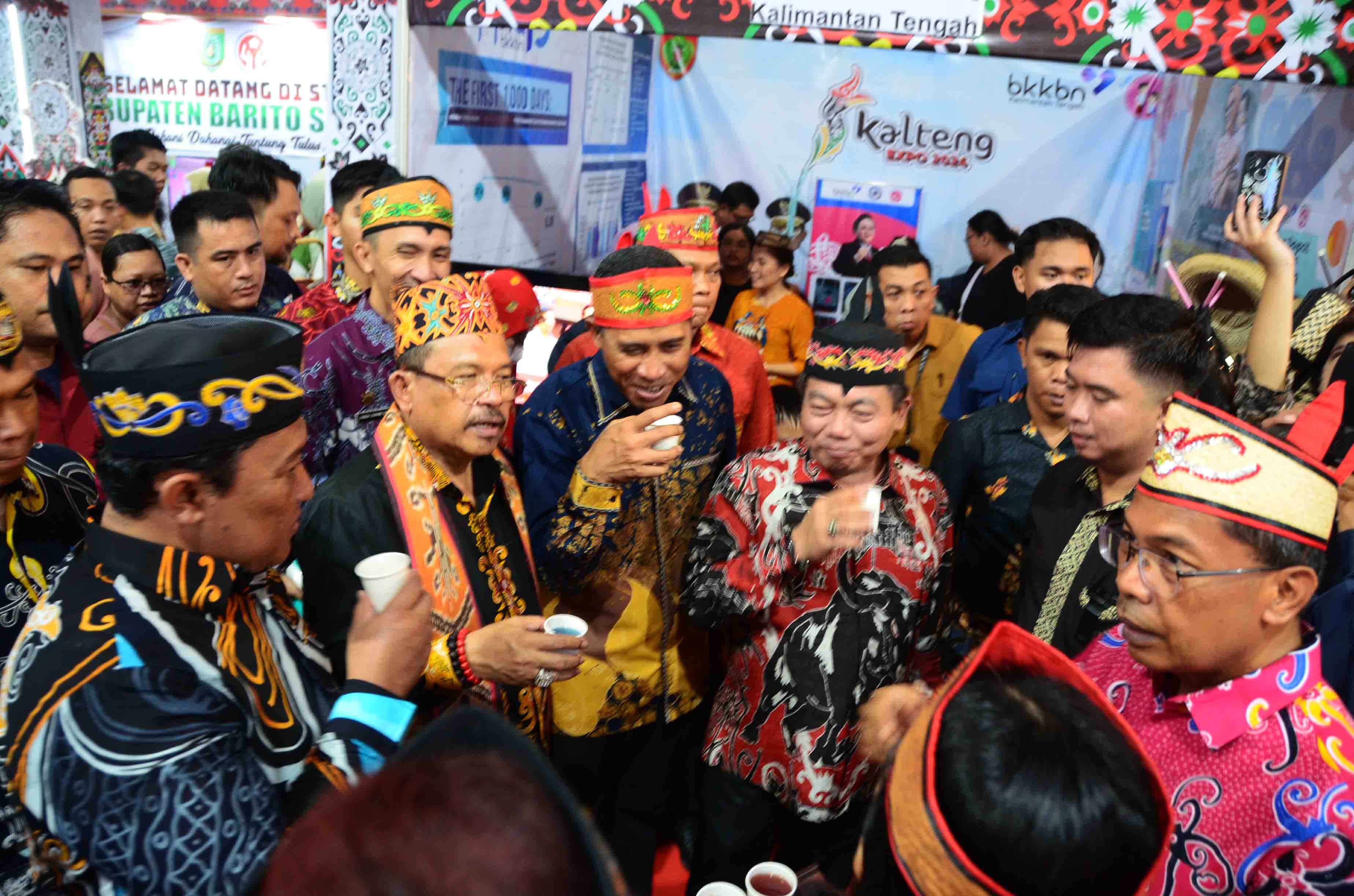 Dinkes Prov. Kalteng Suguhkan Jamu dari Tanaman Obat Tradisional dan Pelayanan Kesehatan Gratis di Kalteng Expo 2024