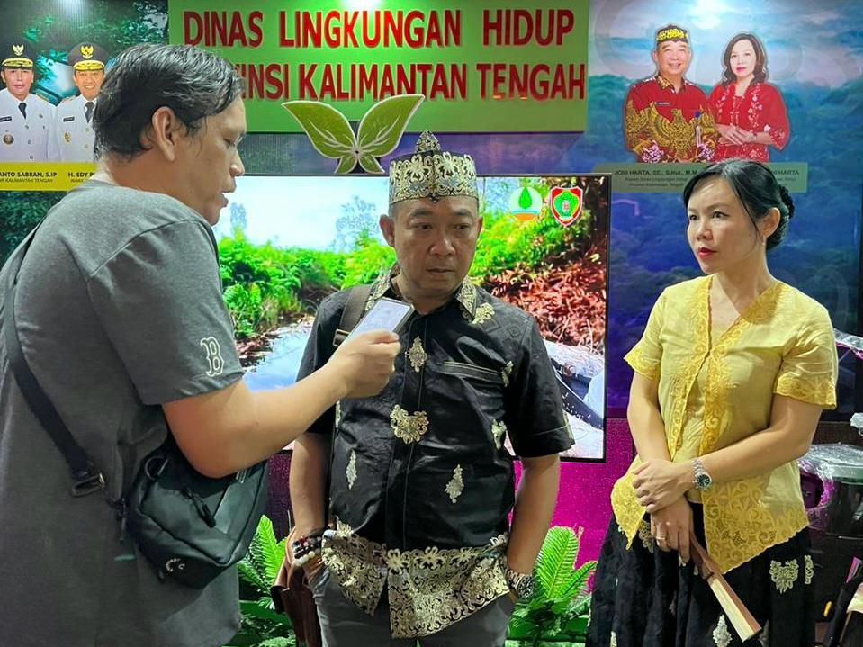Kalteng Expo 2024 Resmi Dibuka, Dinas Lingkungan Hidup Prov. Kalteng Berikan Layanan Uji Sampel Air Gratis di Stand Pameran
