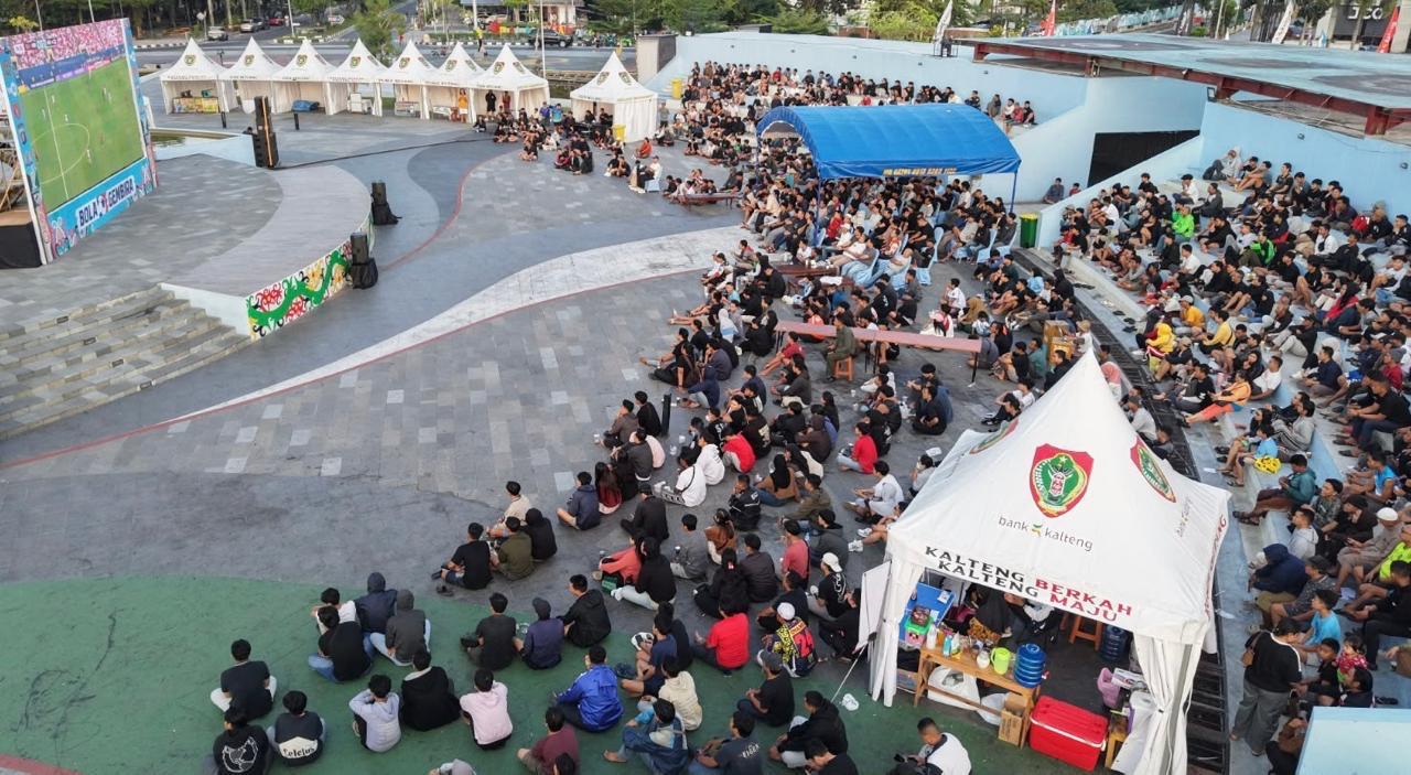 Masyarakat Palangka Raya Nonton Bareng Kodam XXII Tambun Bungai: Norwegia Vs Inggris