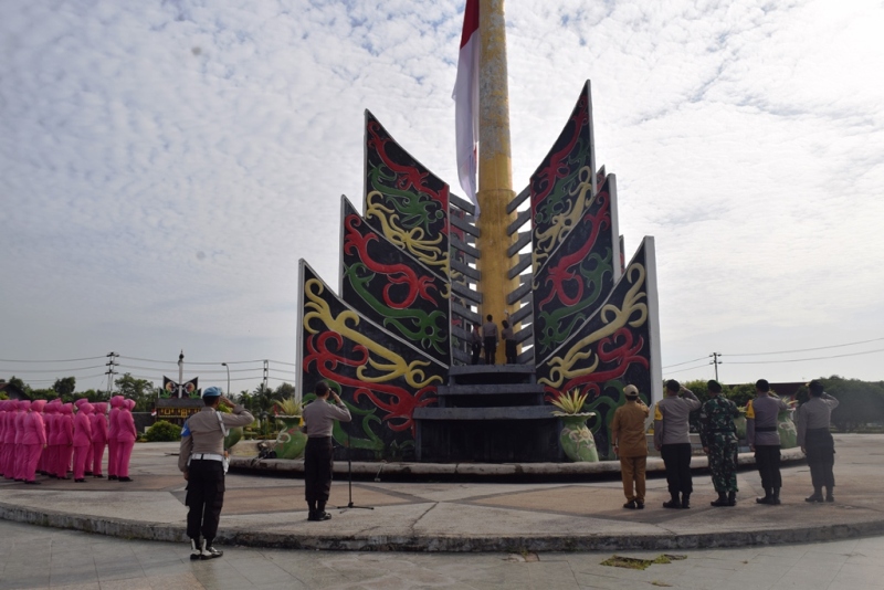 Bendera Merah Putih Raksasa Kembali Berkibar