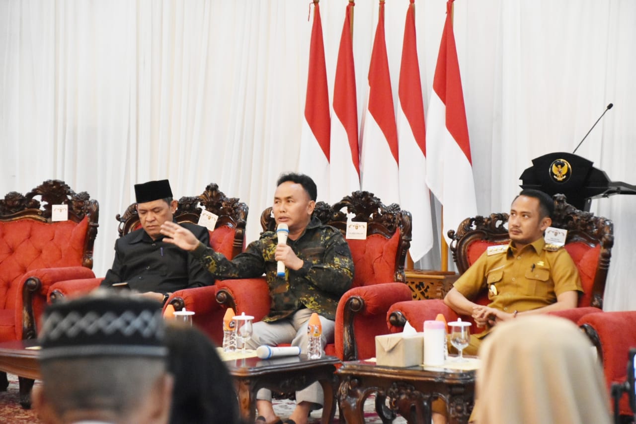 Usai Tinjau Karhutla, Gubernur Kalteng Lakukan Pertemuan Dengan Lurah, Camat, RT/RW se-Kota Palangka Raya
