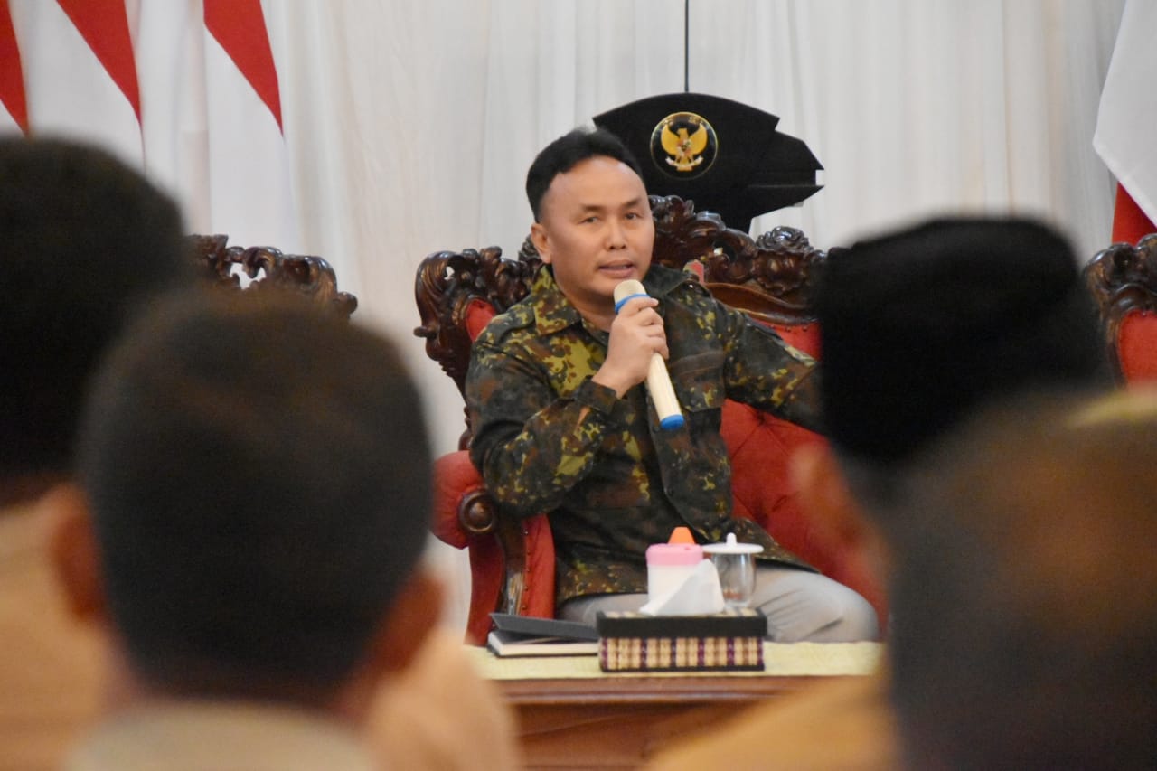 Usai Tinjau Karhutla, Gubernur Kalteng Lakukan Pertemuan Dengan Lurah, Camat, RT/RW se-Kota Palangka Raya