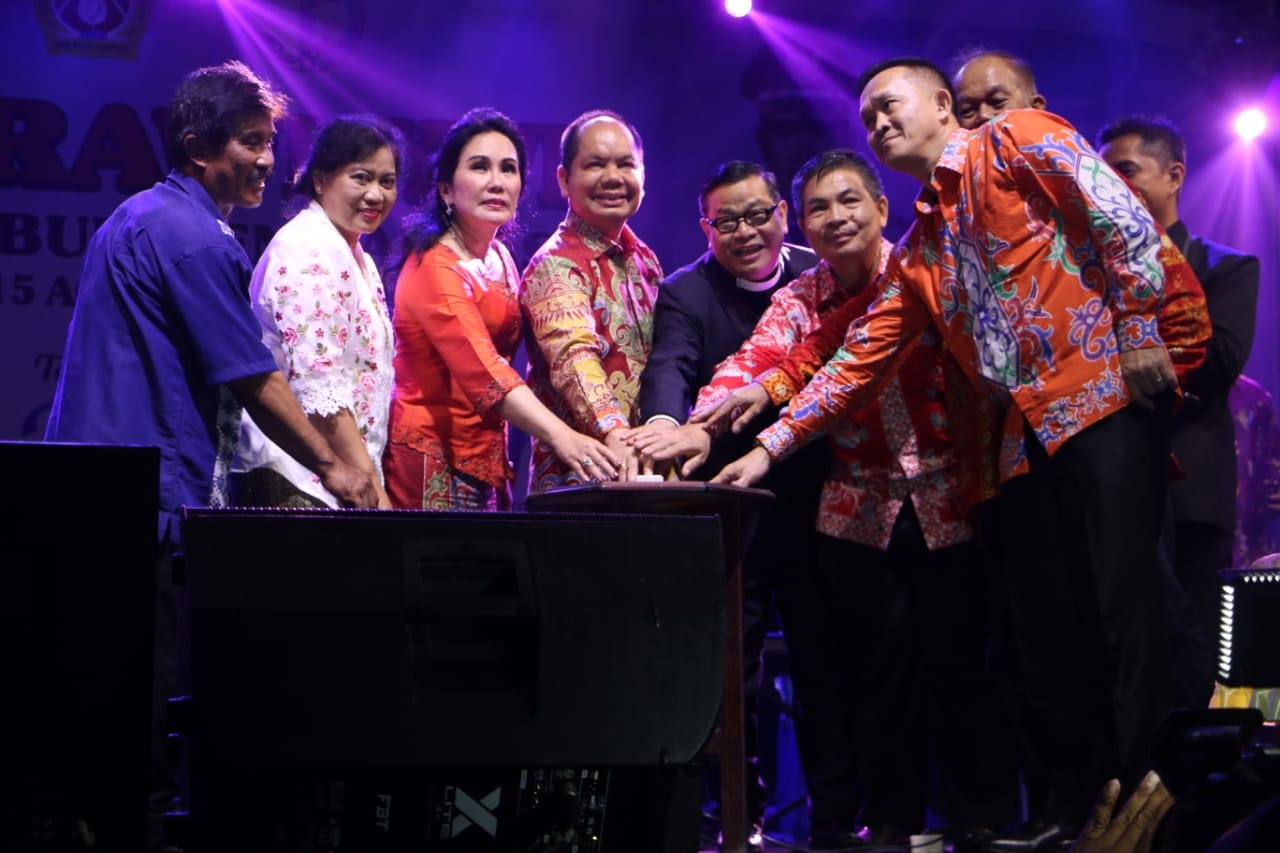 Ribuan Jemaat Hadiri Pembukaan Pesparawi Ke XVII