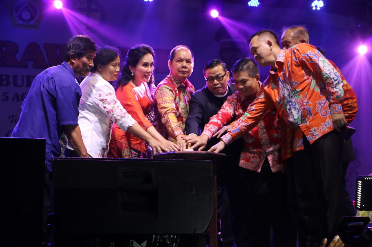 Ribuan Jemaat Hadiri Pembukaan Pesparawi Ke XVII
