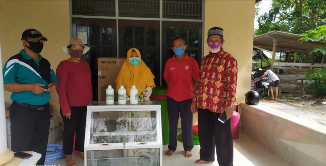 Kembangkan Perlindungan Tanaman Komoditas Hortikultura, Poktan Binaan Dinas TPHP Peroleh Bantuan Peralatan Klinik