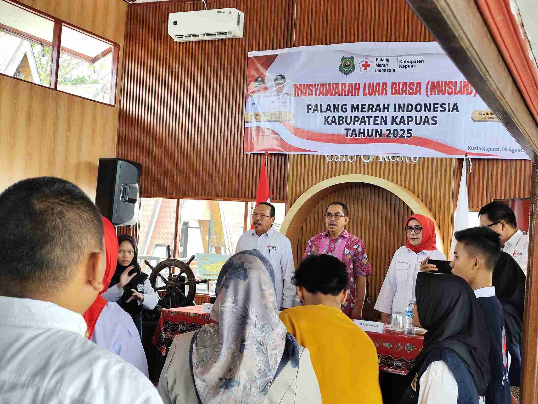 Asisten III Setda Kapuas Resmi Buka Muslub PMI Kapuas Tahun 2025