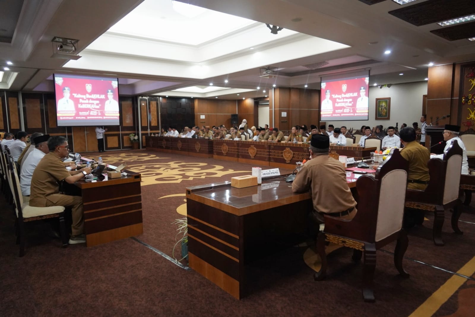 Asisten Pemerintahan dan Kesra Kaspinor Buka Rapat Evaluasi  Penyelenggaraan Ibadah Haji Provinsi Kalteng Tahun 2023