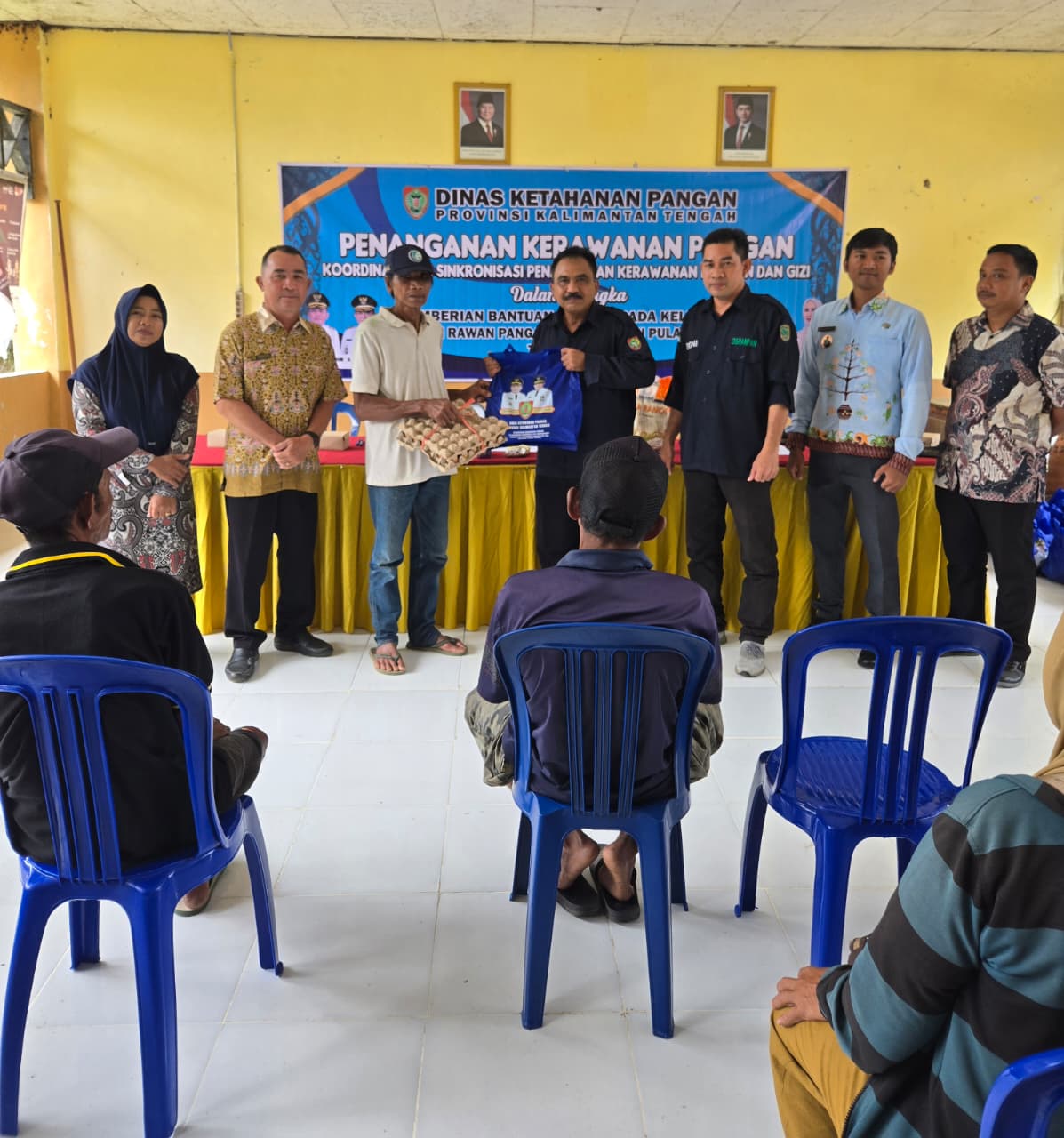 Penanganan Kerawanan Pangan dan Gizi, Pemprov Kalteng Melalui Hanpang Salurkan Bantuan di Pulang Pisau