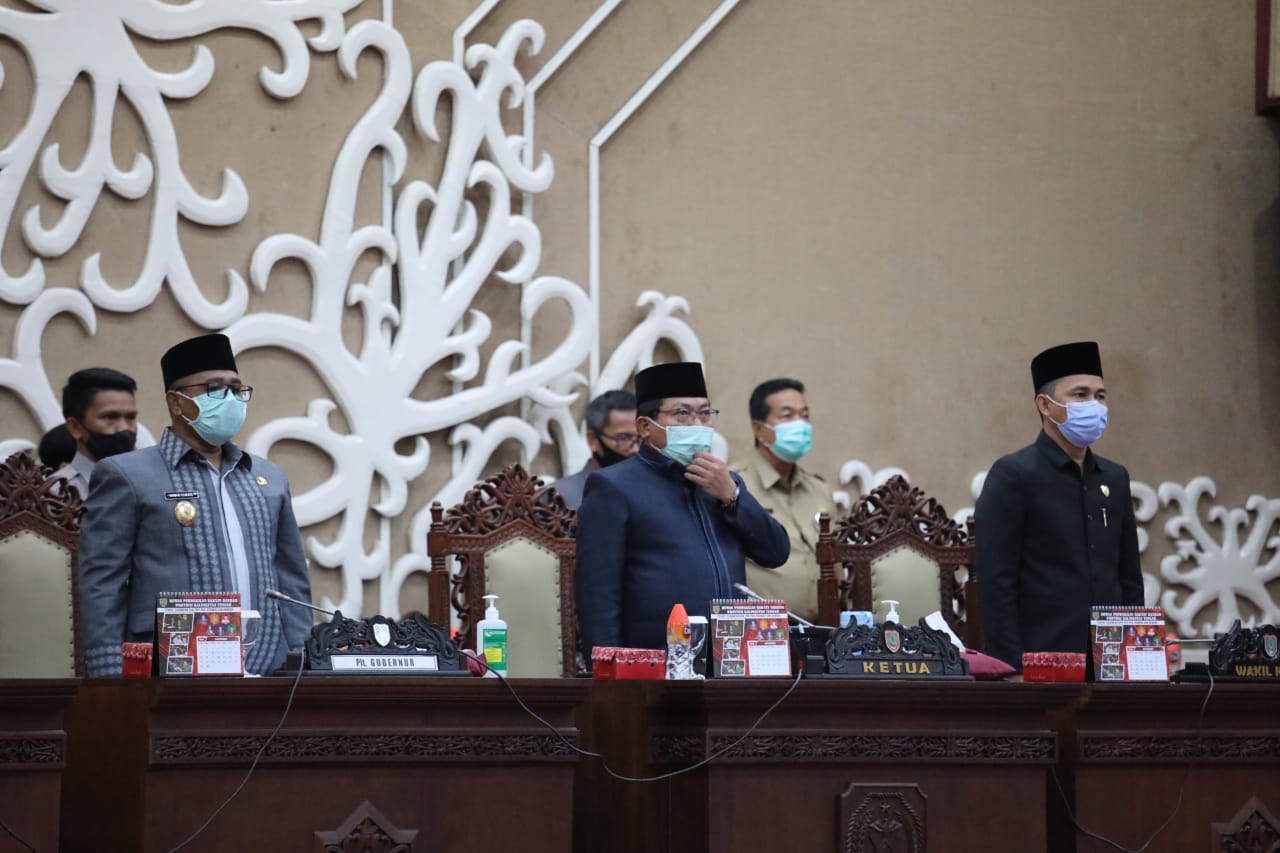 Plt. Gubernur Kalteng Hadiri Rapat Paripurna ke-4 Masa Persidangan III Tahun Sidang 2020  