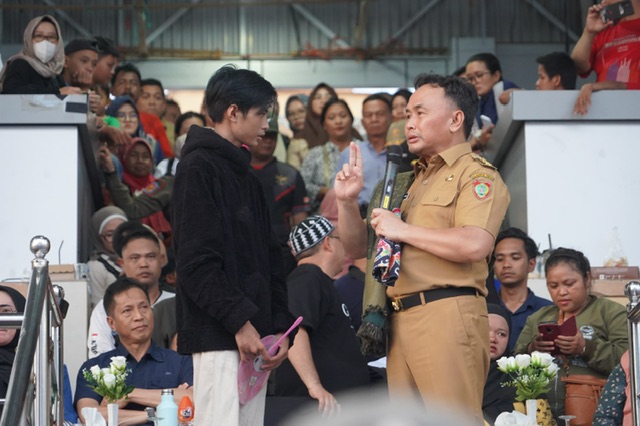 Gubernur Sugianto Sabran Buka  Gebyar UMKM di Wilayah Timur Provinsi Kalteng