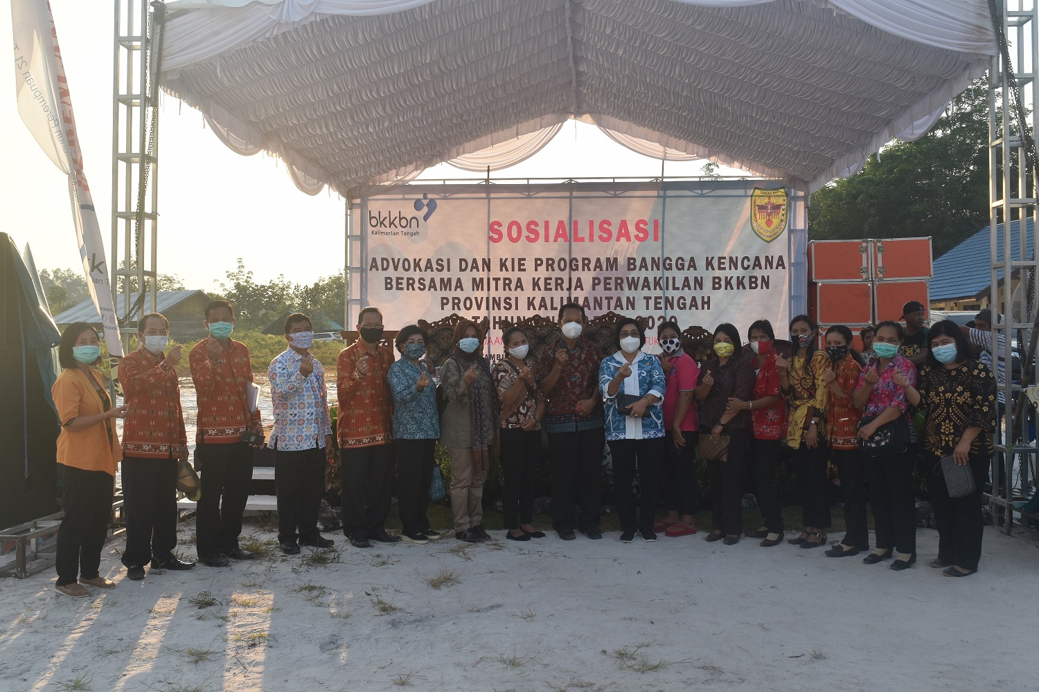Pembukaan Sosialisasi Advokasi dan KIE Program Bangga Kencana Bersama Mitra Kerja Perwakilan BKKBN Kalteng oleh Wakil Bupati Gumas