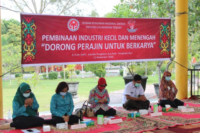 Dekranasda Kalteng Lakukan Pembinaan IKM di Kobar