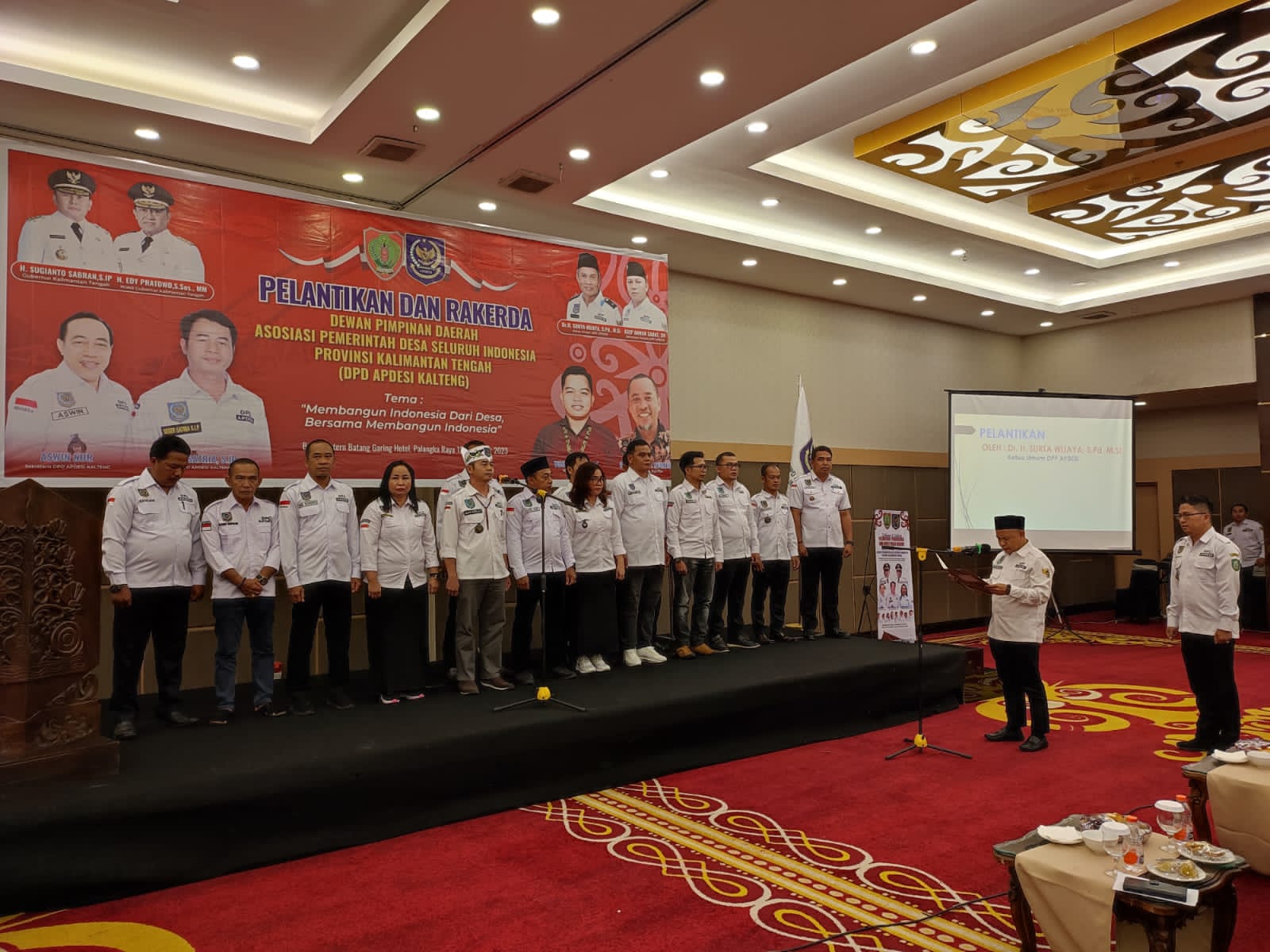 Arahan Sekda Nuryakin pada Pelantikan dan Raker DPD APDESI serta Rakor Kepala Desa Se-Kalteng 