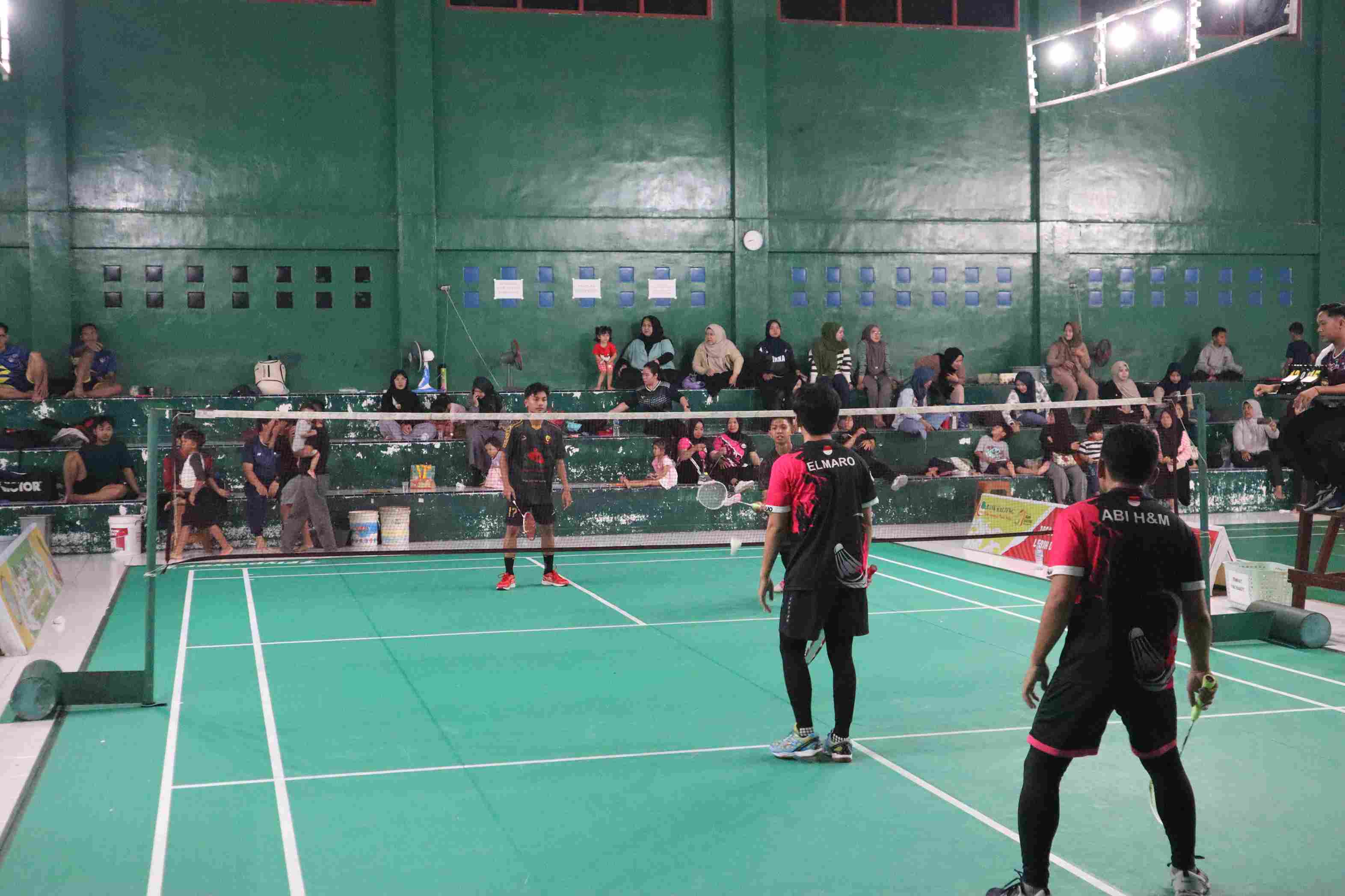 Sambut Hari Pahlawan dan HKN ke 60, RSUD Hanau Gelar Turnamen Bulutangkis