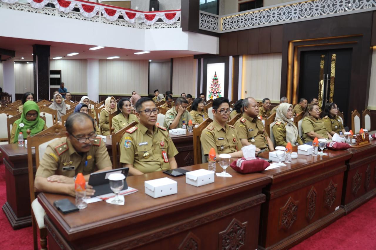 Hadiri Rapur ke-5, Plt. Sekda Sampaikan Jawaban Gubernur Kalteng atas Pemandangan Umum Fraksi-Fraksi Pendukung DPRD Prov. Kalteng