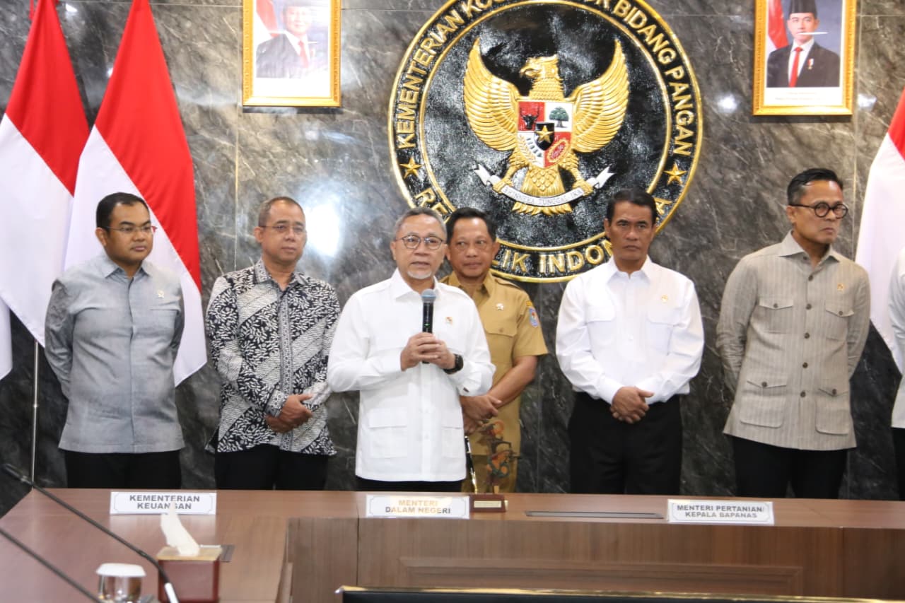 Dukung Ketahanan Pangan Nasional, Mendagri Teken SKB Penugasan Percepatan Penyediaan Infrastruktur Pascapanen