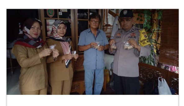 Kelurahan Menteng Sosialisasikan 3 M Plus dan Bagikan Bubuk Abate