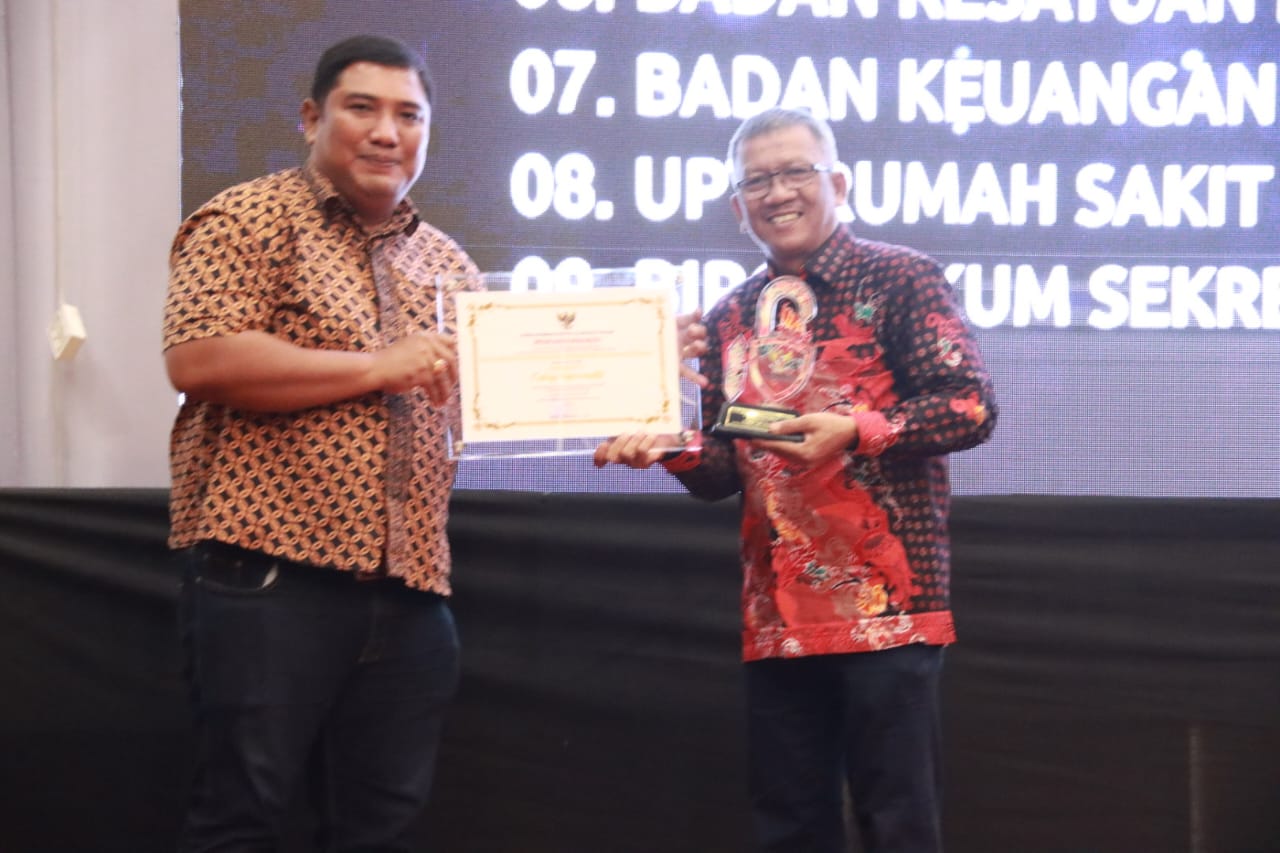 Badan Kesbangpol Prov. Kalteng Raih Predikat Cukup Informatif pada Penganugerahan Keterbukaan Publik Prov. Kalteng Tahun 2023
