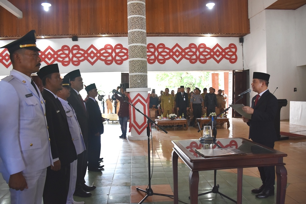 Bupati Kapuas Lantik Jabatan Administrator dan Pengawas