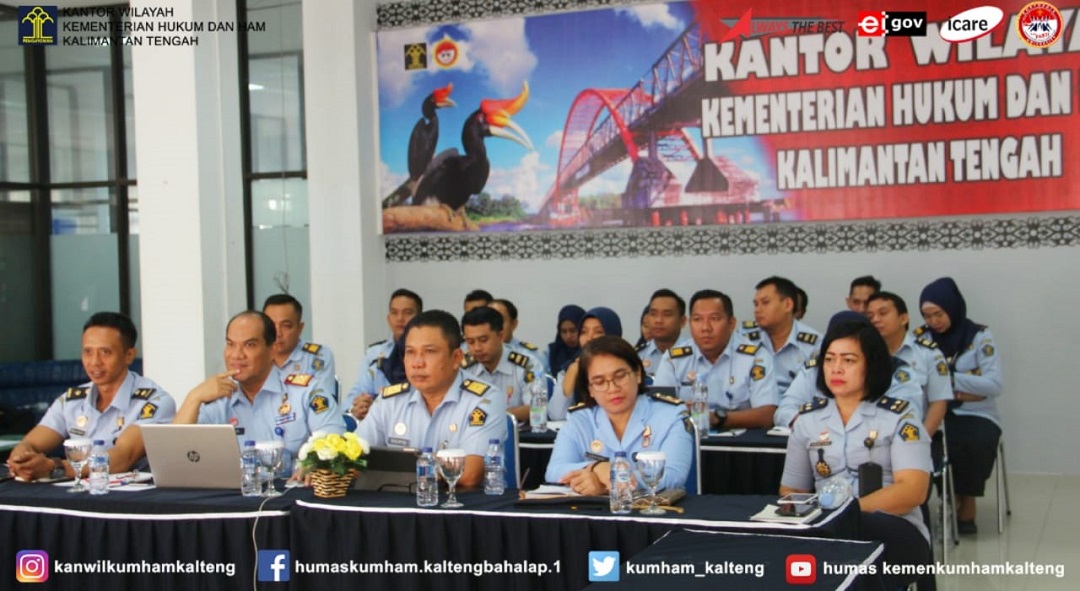 Kakanwil Kemenkumham Kalteng Beserta Jajaran Ikuti Pelatihan Penguatan Pengharmonisasian Rancangan Perda Melalui Teleconference dan E-Learning