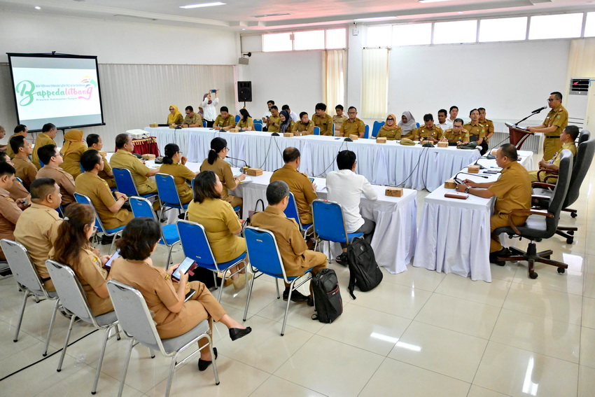 Kepala Bappedalitbang Prov. Kalteng Buka Rapat Koordinasi Penyusunan RKPD 2026