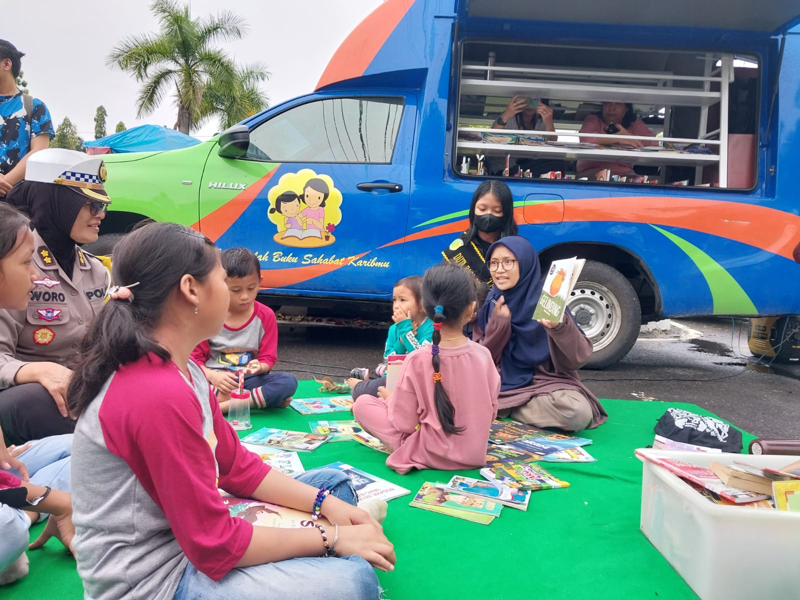 Tingkatkan Minat Baca, Perpustakaan Keliling Dispursip Kalteng Hadir di CFD