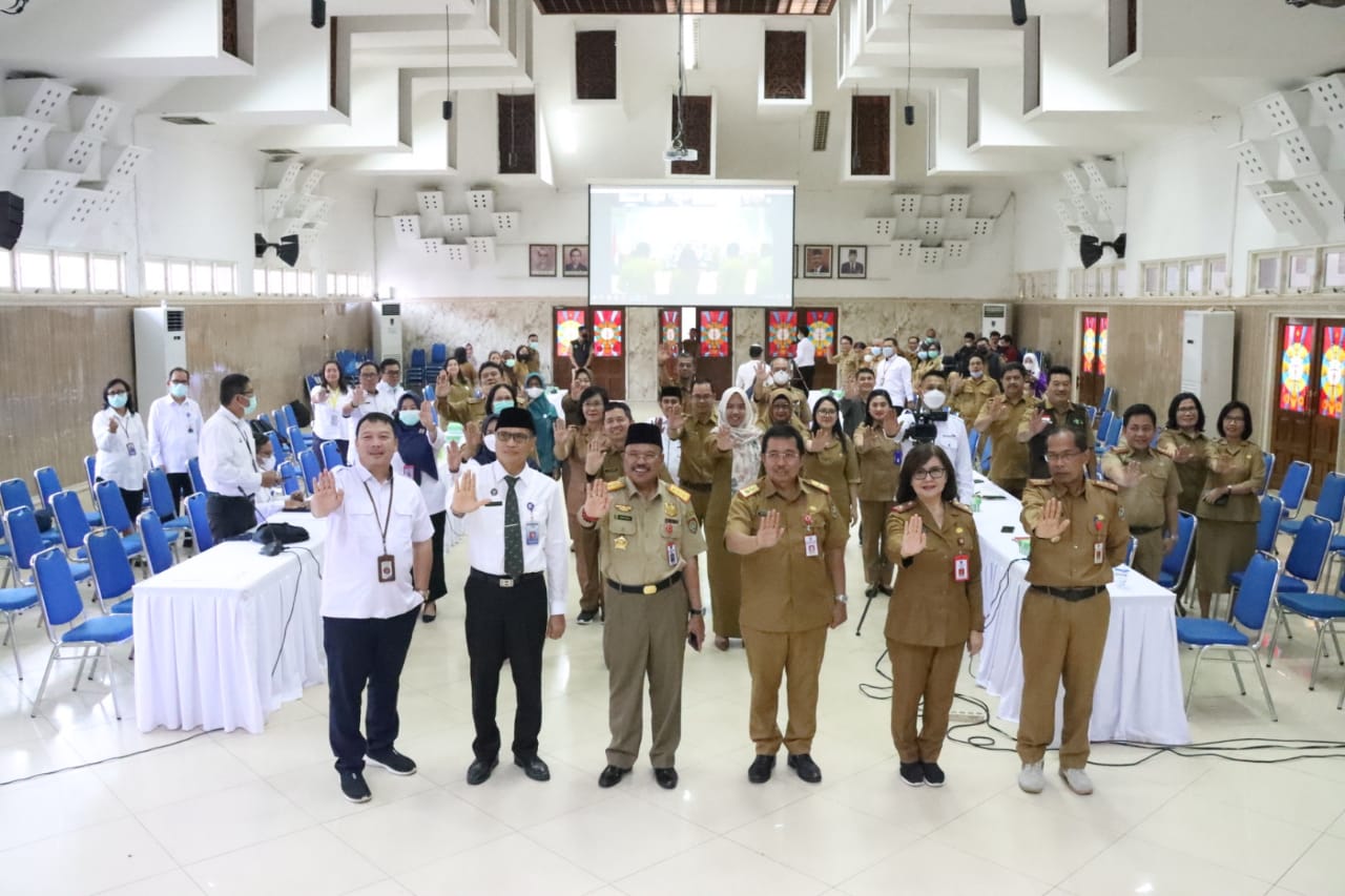 Sekda Nuryakin Membuka Secara Resmi Rapat Koordinasi Tahunan Tim Percepatan Stunting Provinsi Kalteng