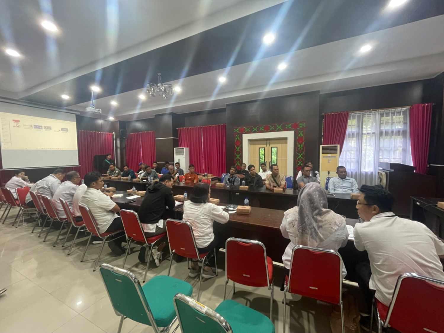 DLH Prov. Kalteng Gelar Rapat Koordinasi Tertib Perizinan Galian C