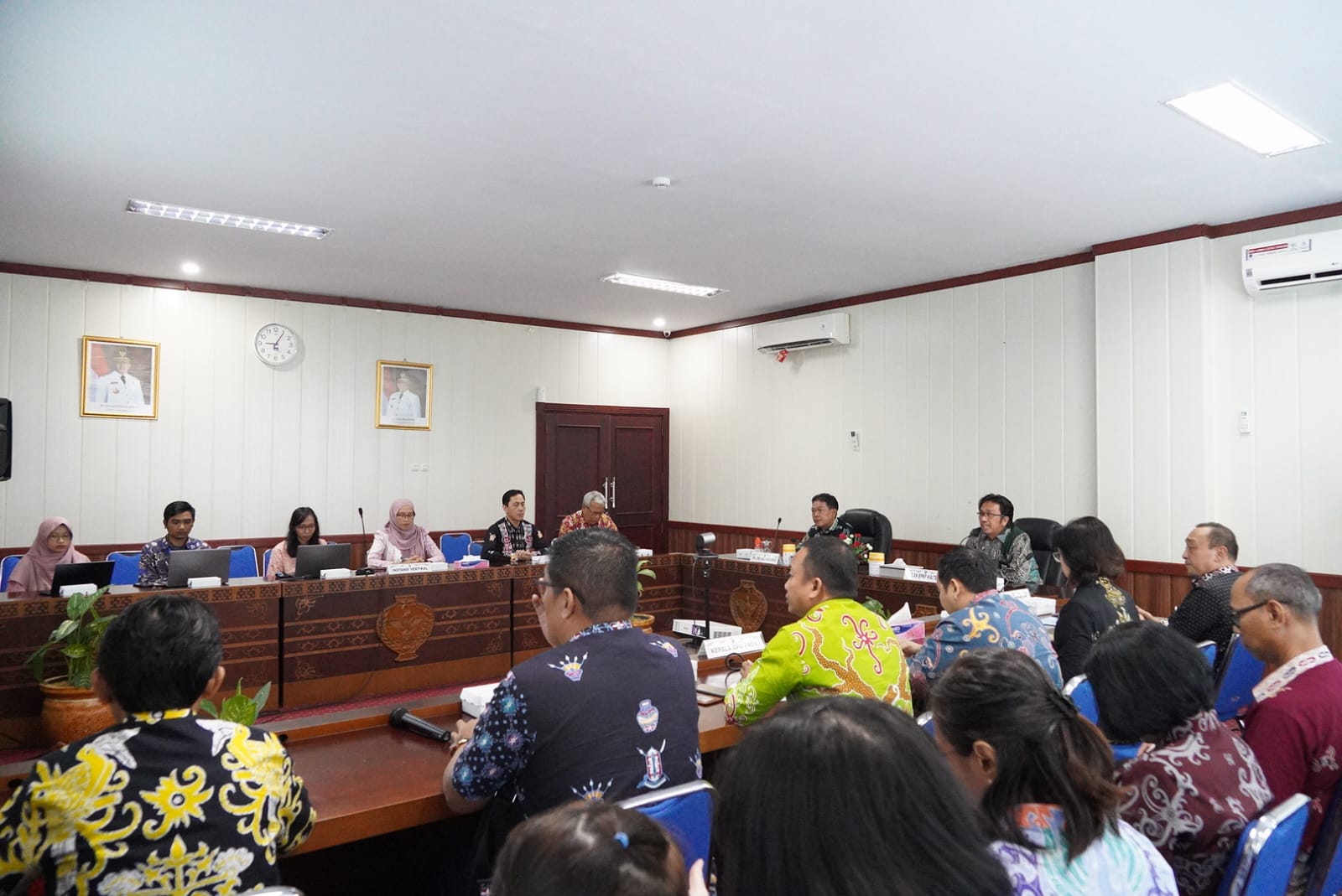 Plh Sahli Pemkumpol Suharno Pimpin Rakor Pelaksanaan Pengawasan Peningkatan Kualitas Perencanaan dan Penganggaran Pemerintah Daerah se-Prov. Kalteng Tahun 2025