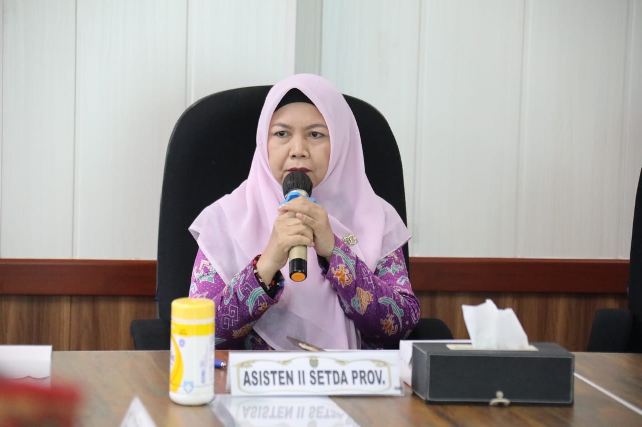 Asisten Ekbang Sri Widanarni Pimpin Rapat Lanjutan Persiapan Pelaksanaan National Halal Fair 2025