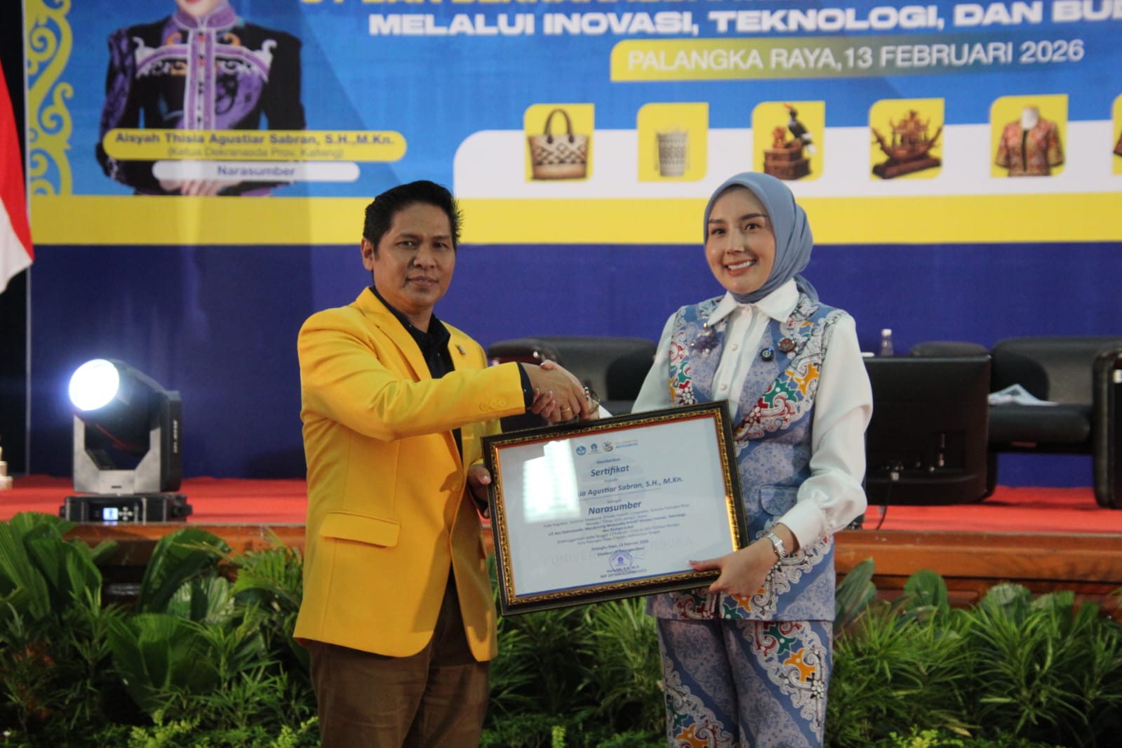 Ketua Dekranasda Kalteng Dorong Mahasiswa Kembangkan Inovasi dan Ekonomi Kreatif