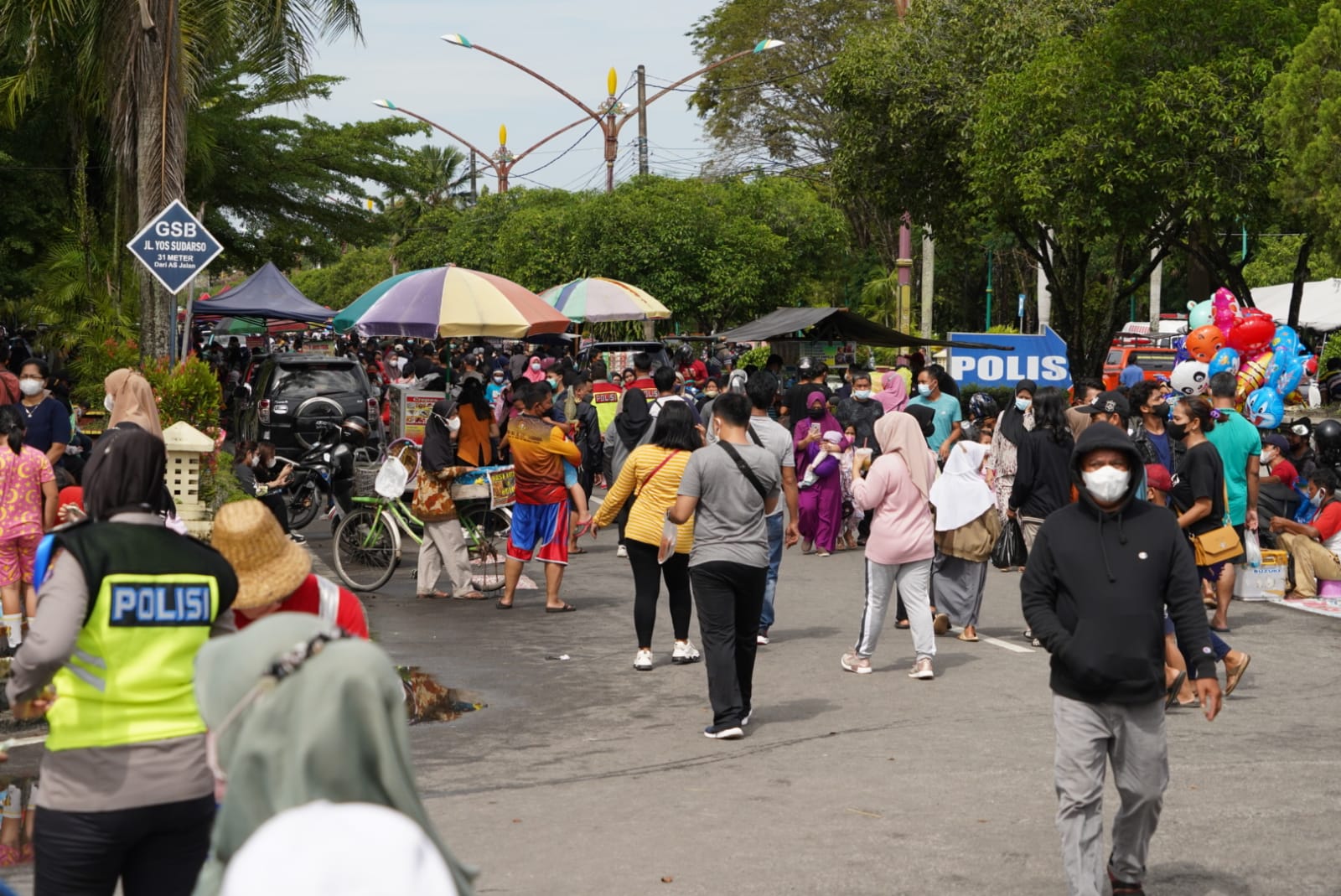 Car Free Day Semarak, Kesadaran  Masyarakat Pentingnya Vaksin Kian Meningkat
