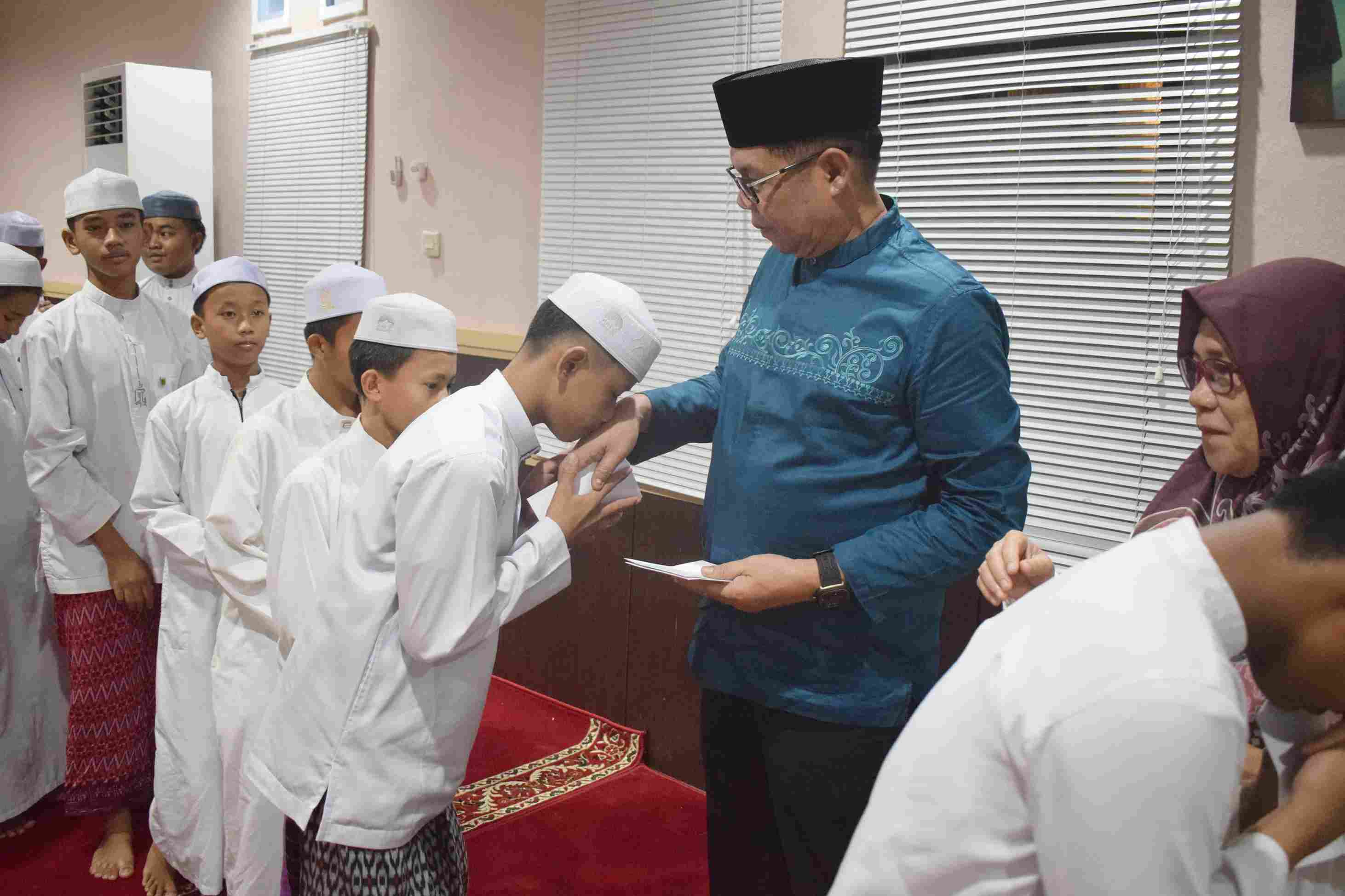 Pererat Silaturahmi dan Tebar Keberkahan, Dislutkan Kalteng Gelar Buka Puasa Bersama Dengan Anak-Anak Yatim Piatu