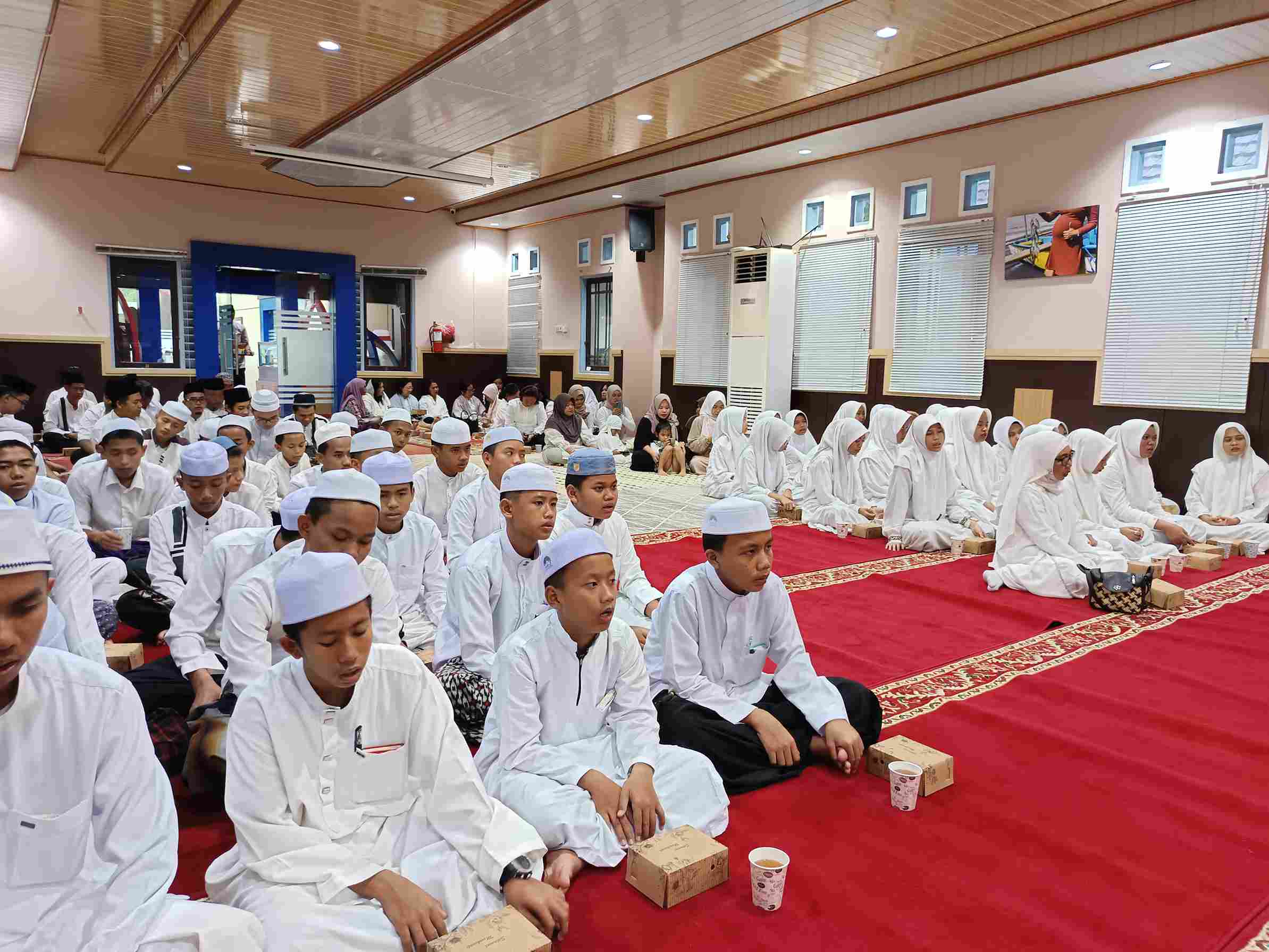 Pererat Silaturahmi dan Tebar Keberkahan, Dislutkan Kalteng Gelar Buka Puasa Bersama Dengan Anak-Anak Yatim Piatu