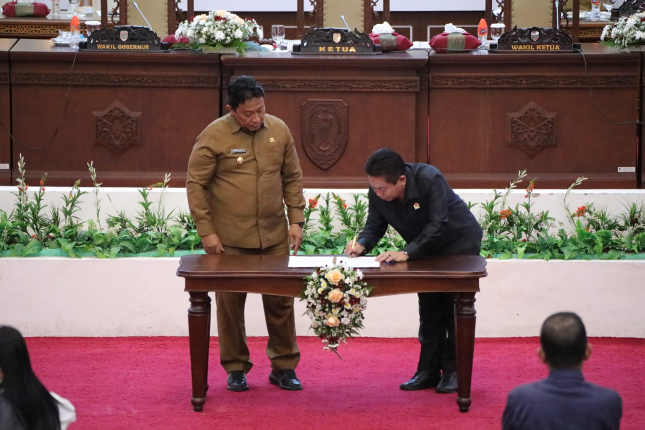 Hadiri Rapat Paripurna ke - 2 Masa Sidang II Tahun Sidang 2024, Wagub Kalteng Sambut Baik Rekomendasi DPRD Terhadap LKPJ Gubernur Akhir Tahun 2023