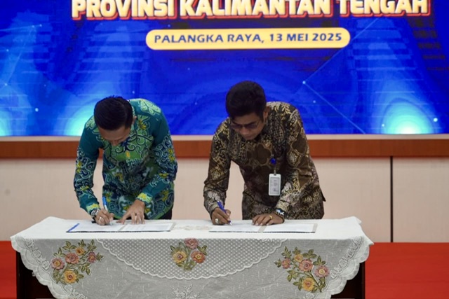 Sertijab Kepala Diskominfosantik Prov. Kalteng, Agus Siswadi Serahkan Tugas kepada Rangga Lesmana