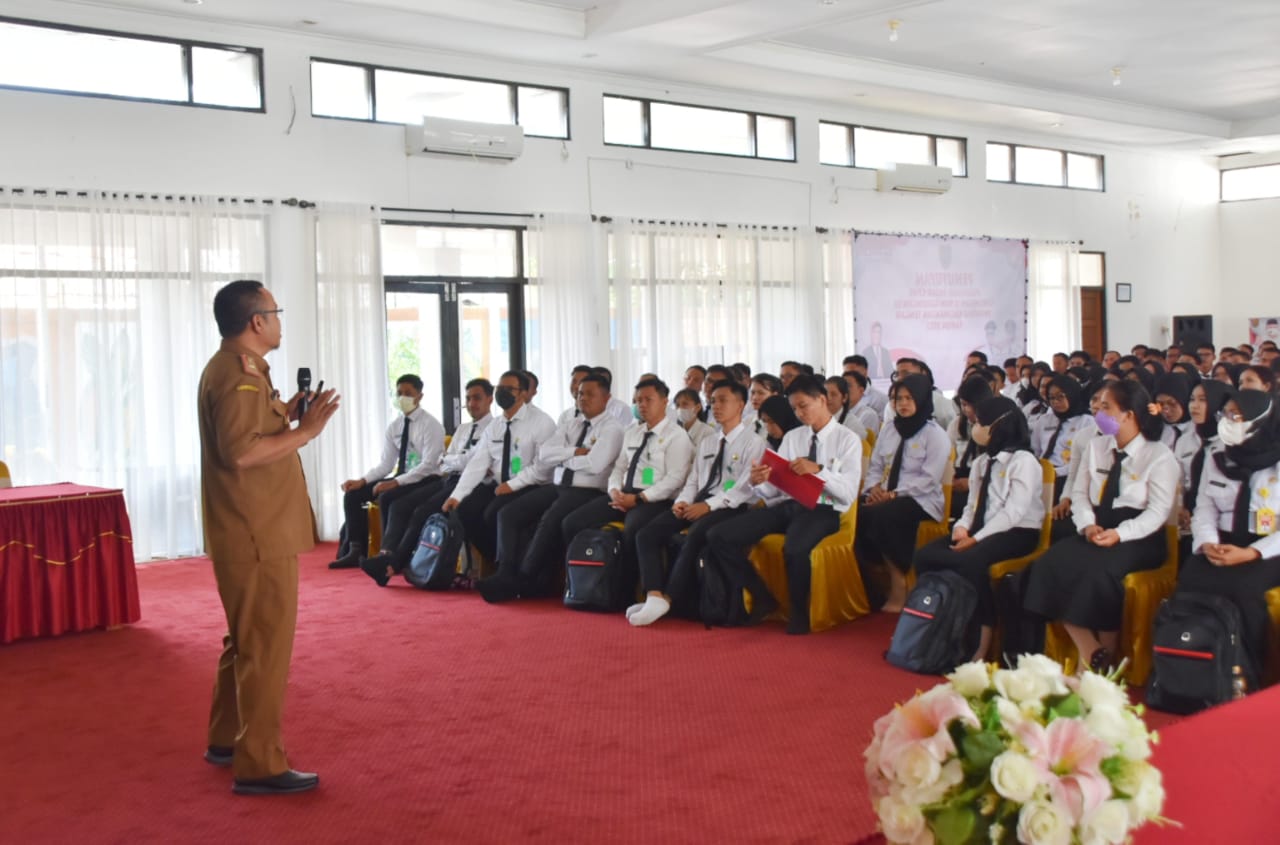 Asisten Adum Sri Suwanto, Tekankan Pentingnya Karakter di Hadapan Peserta Latsar CPNS Gelombang 2 Prov. Kalteng Tahun 2023