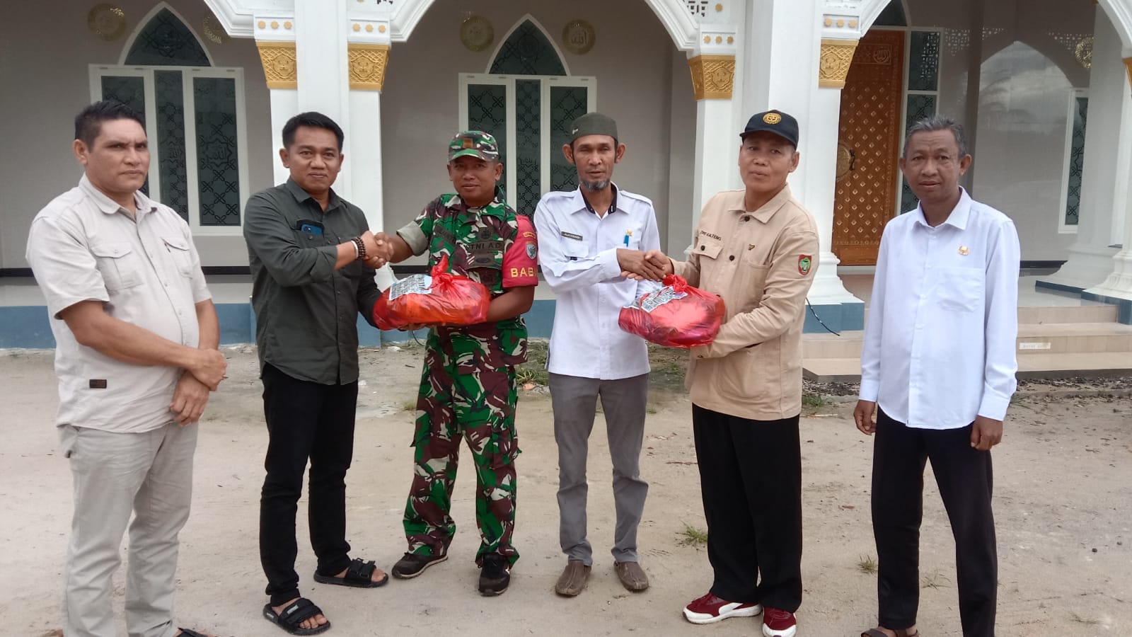 Pemprov Kalteng Salurkan Sejumlah Bantuan untuk Masyarakat Terdampak Banjir di Seruyan