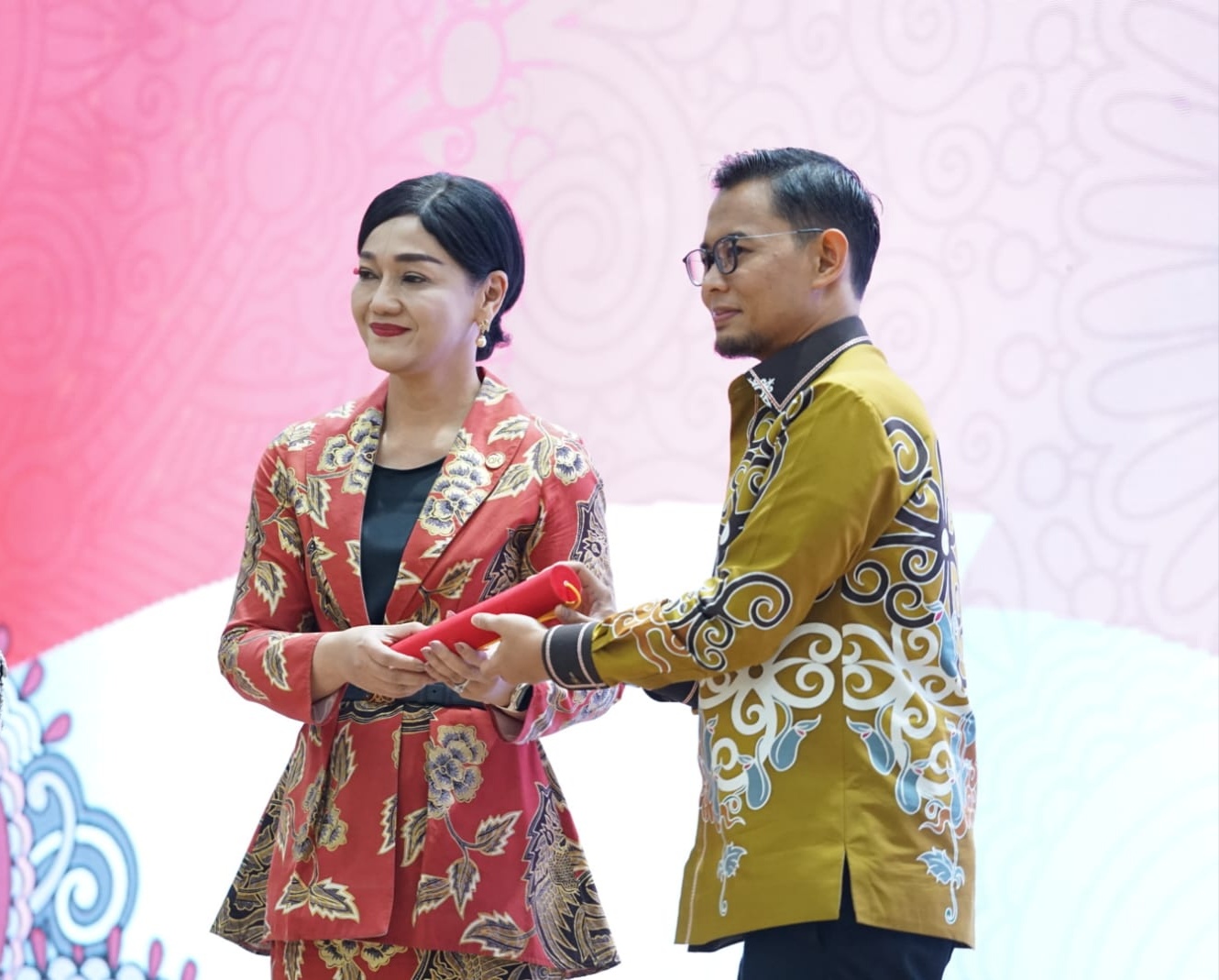 Primandanu Febriyan Aziz Resmi Dikukuhkan Jadi Kepala OJK Kalteng