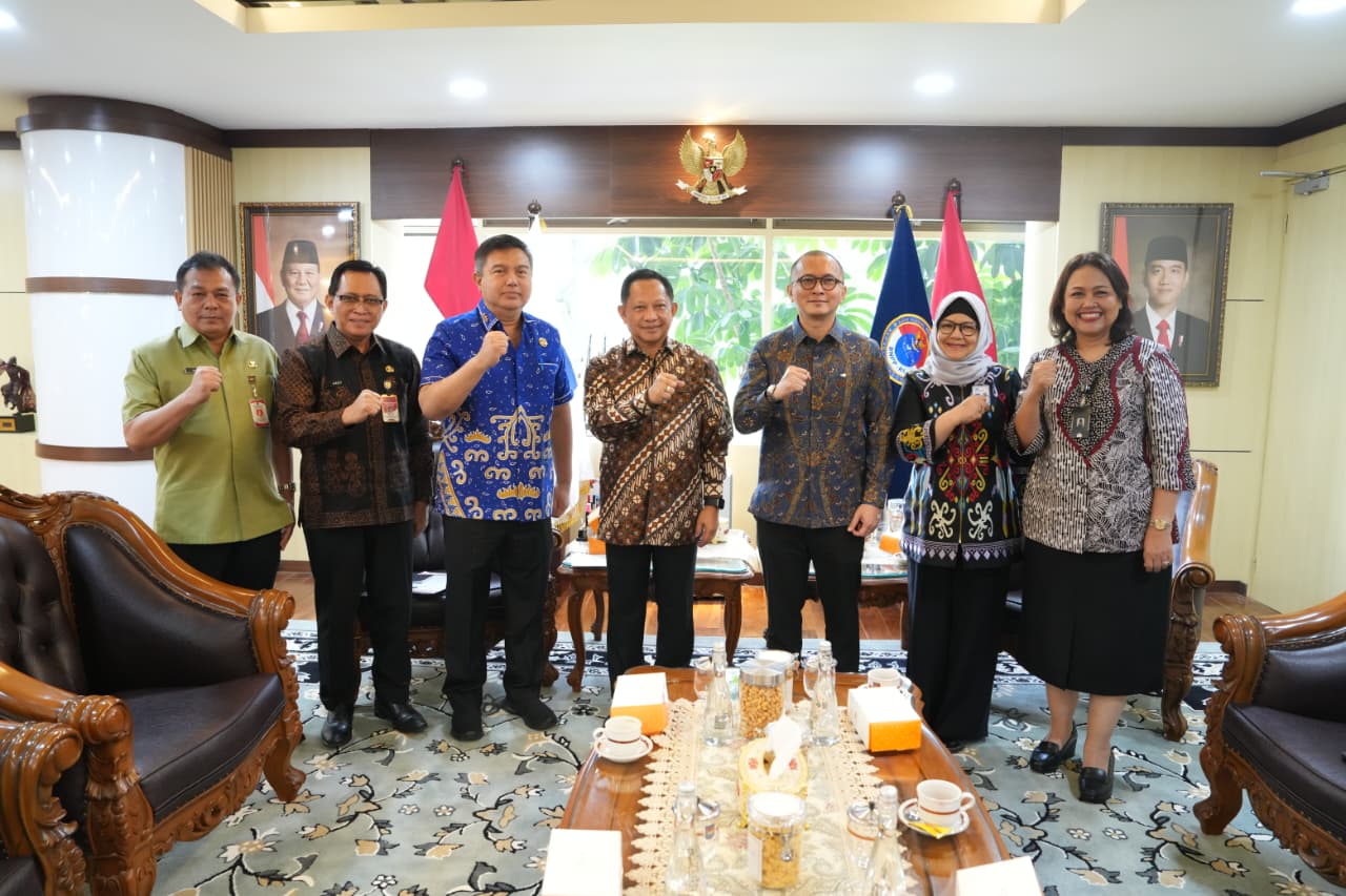 Imbau Daerah Gelar Nobar Piala Dunia 2026, Mendagri Optimistis Bakal Gerakkan Perekonomian
