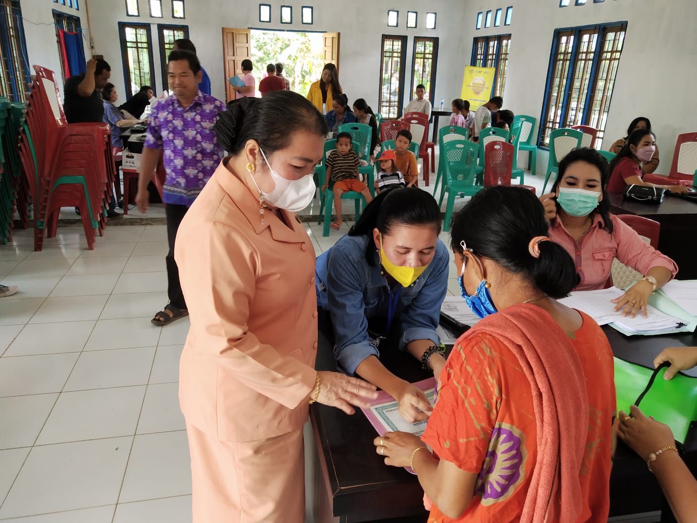  DWP Gumas Bersama Disdukcapil Gelar Adminduk “JEBOL” di Hurung Bunut