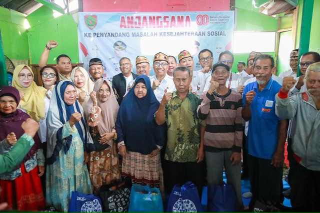 Pemprov Kalteng Anjangsana ke LKS Mutiara Hati, Wujudkan Kepedulian Sosial di Momen HUT ke-80 RI