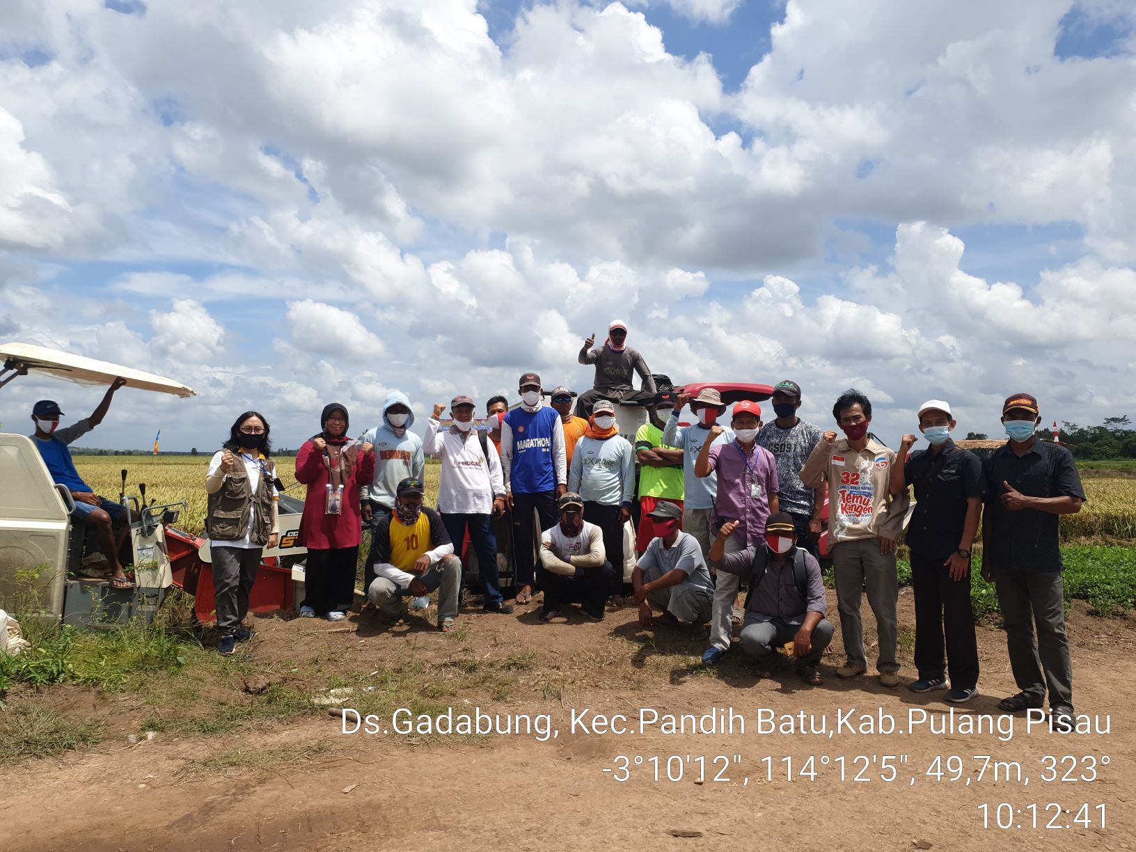 Gubernur Kalteng Turut Panen Padi Dalam Rangka Percepatan Tanam Padi Program Food Estate di Kabupaten Pulang Pisau