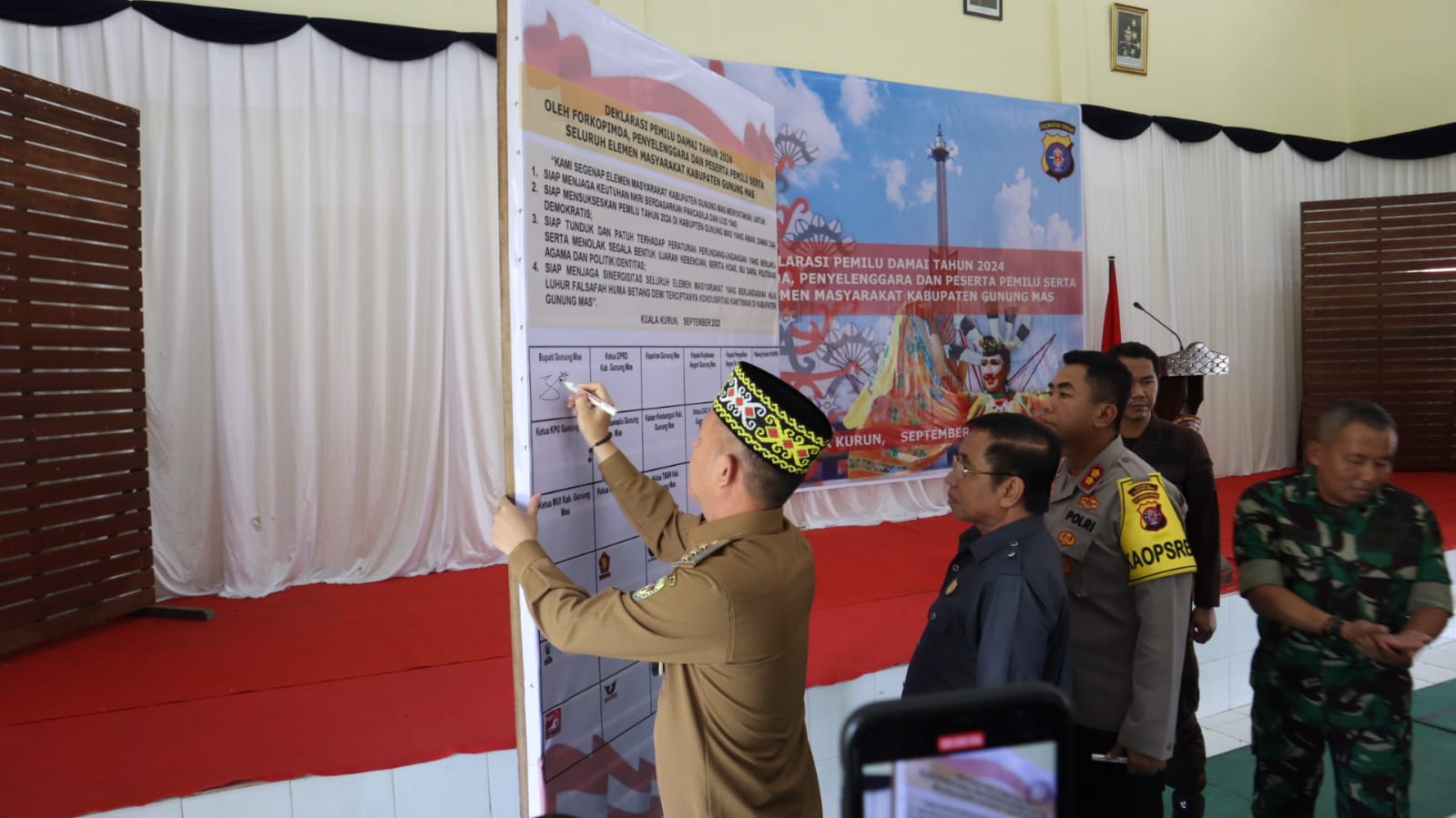 Bupati Gunung Mas Bersama Forkopimda Menggelar Deklarasi Pemilu Tahun 2024
