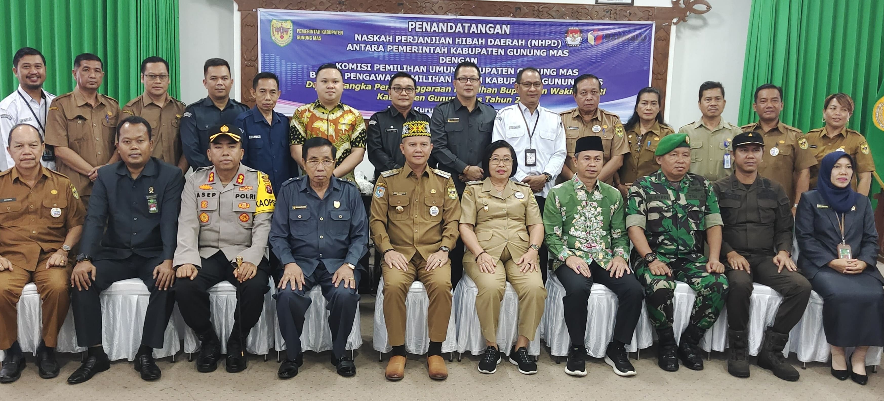 Bupati Gumas Tandatangani Naskah Perjanjian Hibah Daerah (NPHD)
