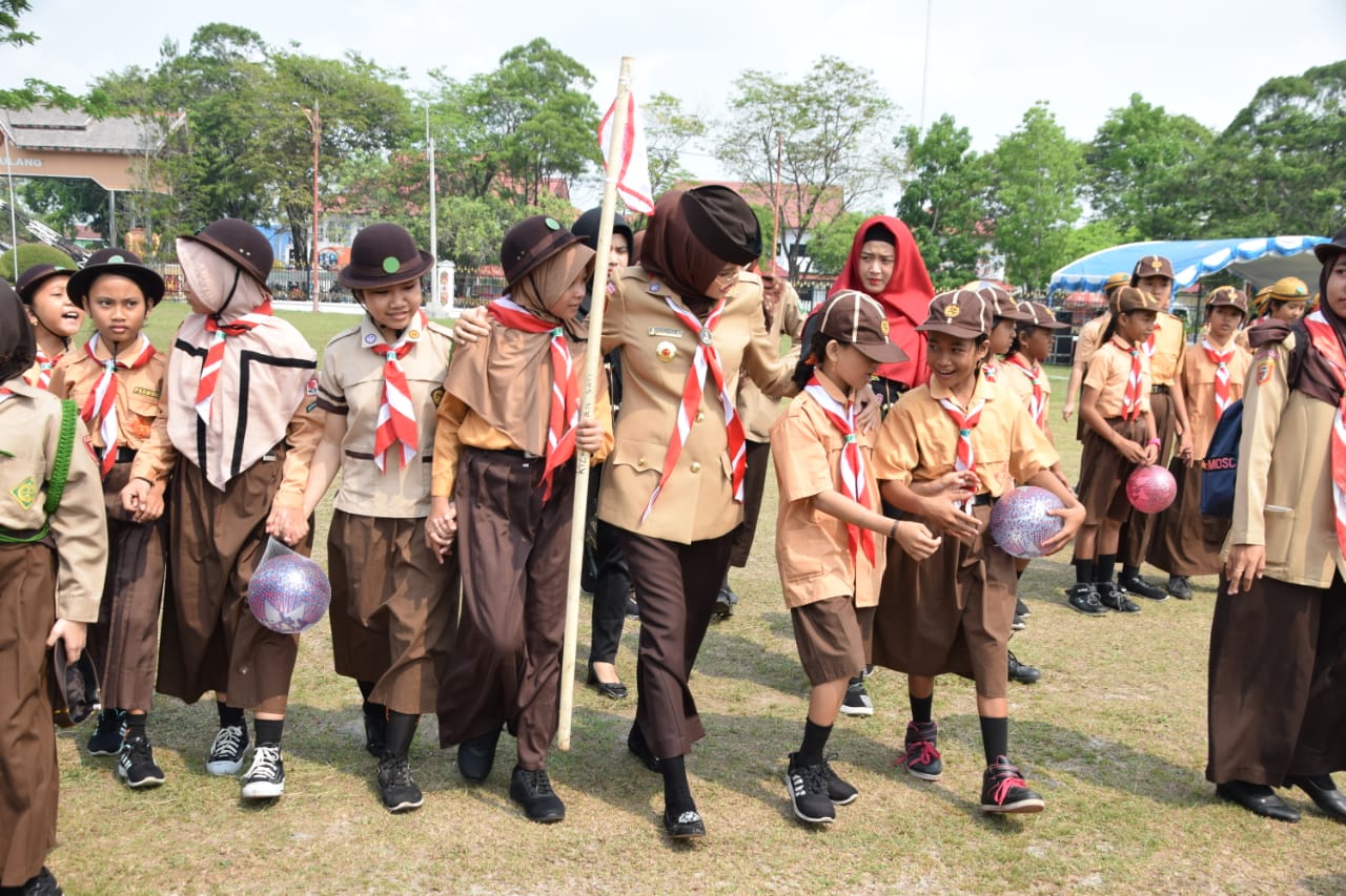 Gubernur Sugianto Tekankan Pentingnya Pendidikan Kepramukaan Untuk Pembentukan Karakter