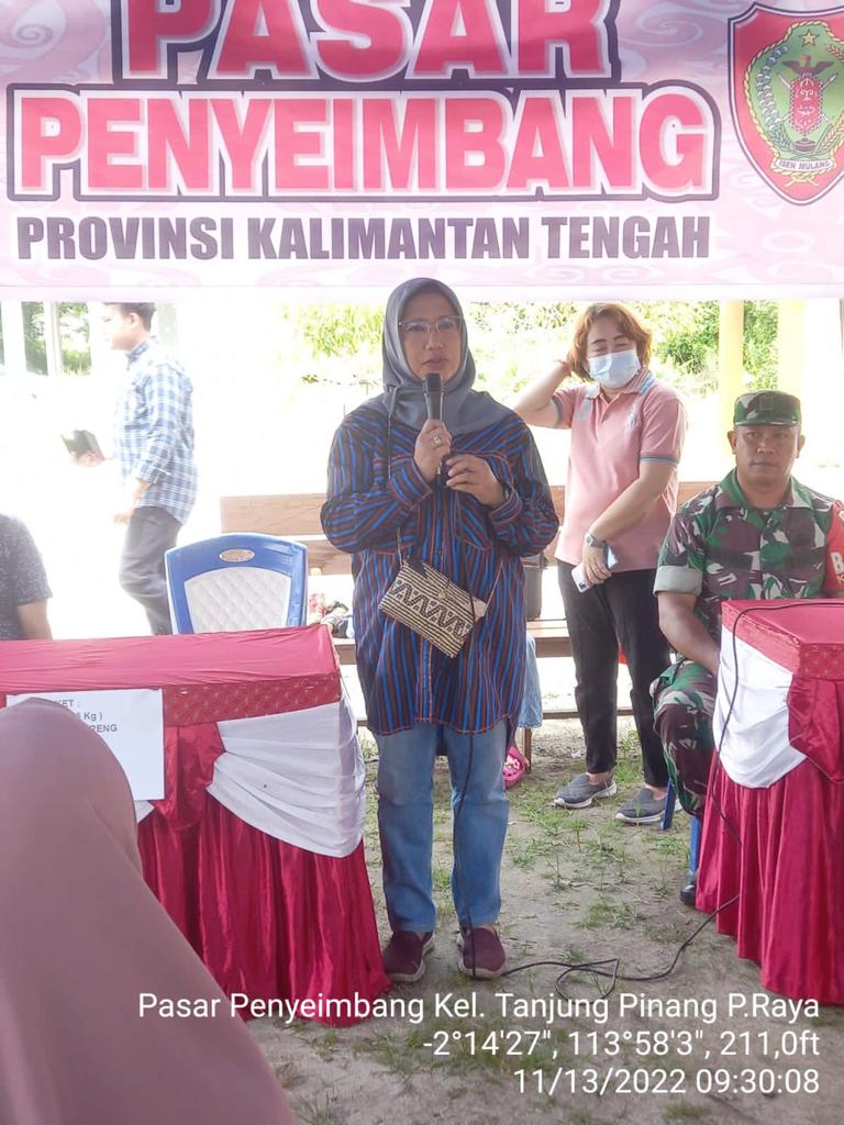Antusias Warga Serbu Pasar Penyeimbang Pemprov di Kelurahan Tanjung Pinang 