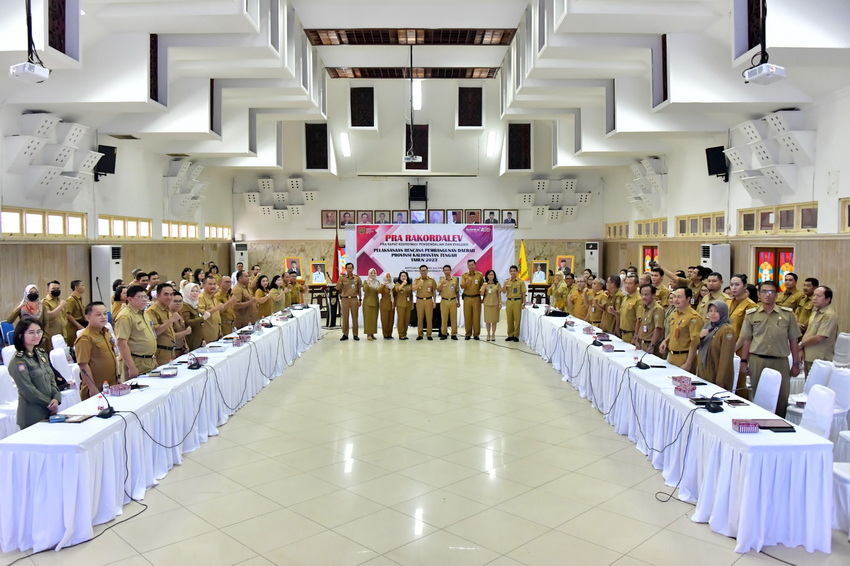 Kepala Bappedalitbang Buka Pra Rakordalev Pelaksanaan Rencana Pembangunan Daerah Prov. Kalteng Tahun 2023